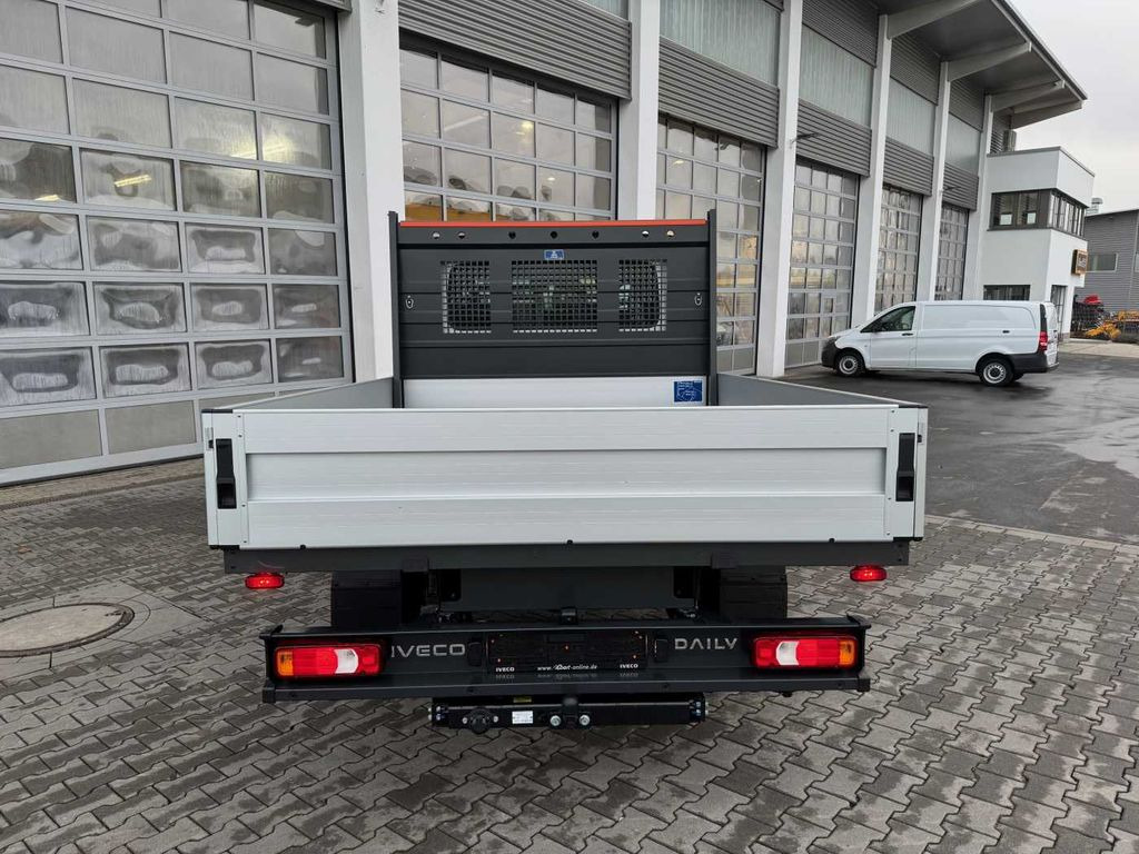 Iveco Daily 35S16 A8 Pritsche *7-Sitze*AHK*Automatik* Iveco Daily 35S16 A8 Pritsche *7-Sitze*AHK*Automatik* - Dostavno vozilo s ravnom platformom: slika 4 Iveco Daily 35S16 A8 Pritsche *7-Sitze*AHK*Automatik* Iveco Daily 35S16 A8 Pritsche *7-Sitze*AHK*Automatik* - Dostavno vozilo s ravnom platformom: slika 4