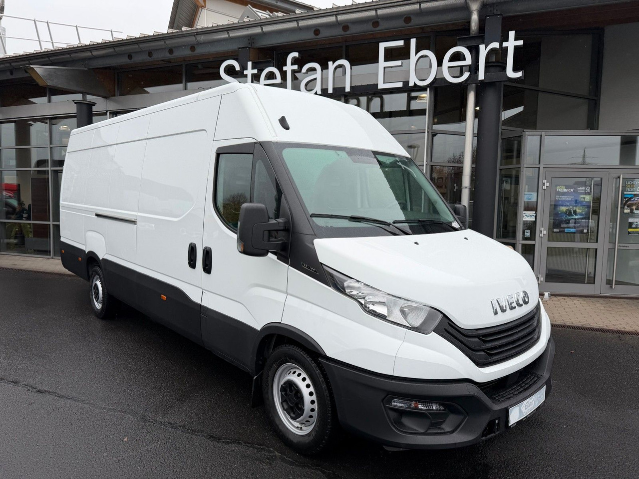 Iveco Daily 35S16 V *Klima*R4.100mm* - Furgon: slika 1 Iveco Daily 35S16 V *Klima*R4.100mm* - Furgon: slika 1