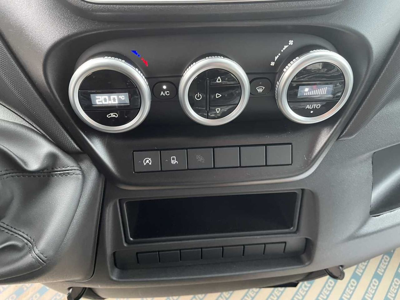 Furgon Iveco Daily 35S16V *Klima*R4.100mm*: slika 14