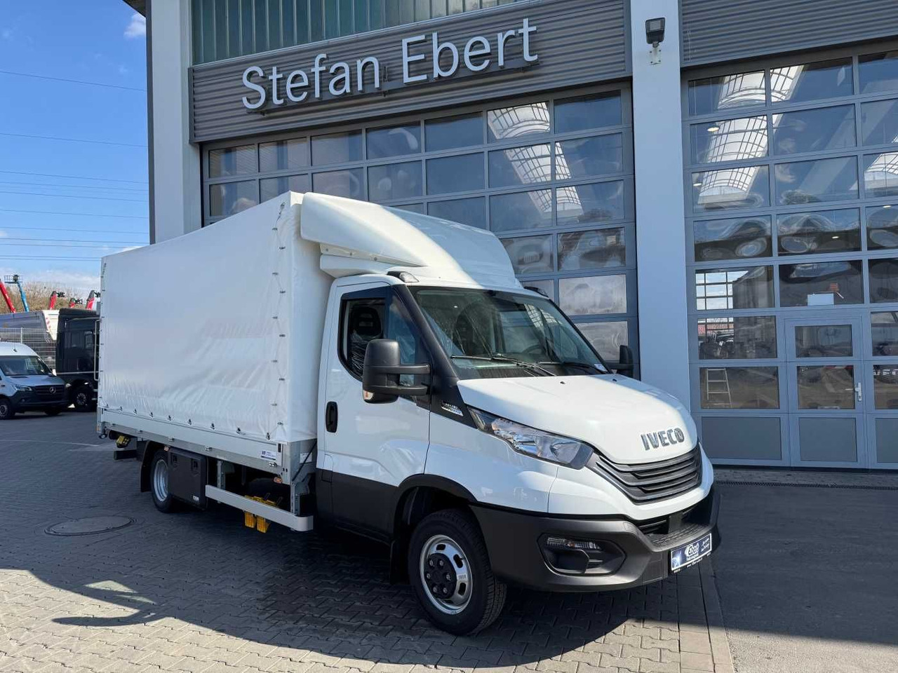 Iveco Daily 50C16 HA8 Pritsche+Plane *LBW* 3x - Dostavno vozilo sa ceradom: slika 1 Iveco Daily 50C16 HA8 Pritsche+Plane *LBW* 3x - Dostavno vozilo sa ceradom: slika 1