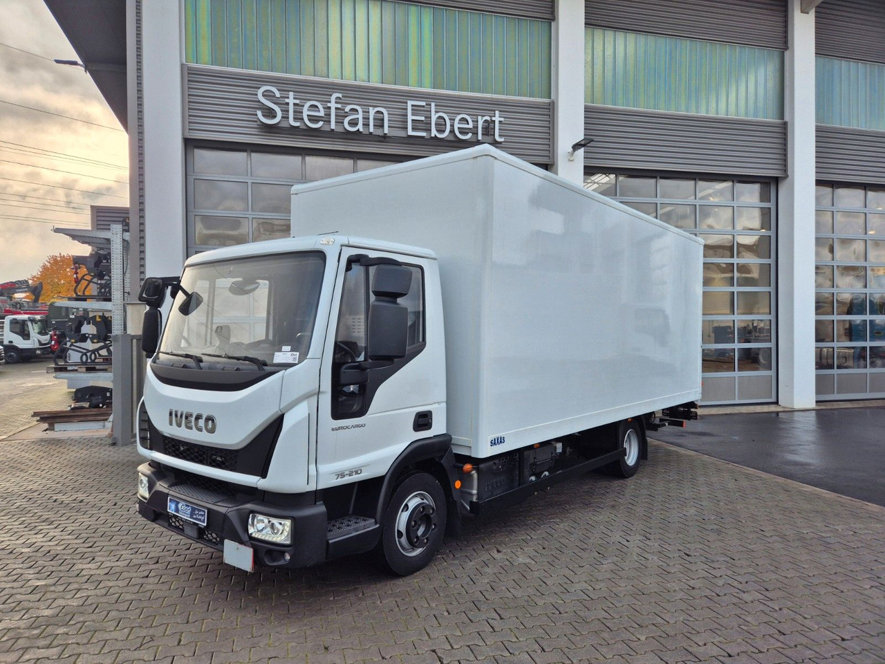 Iveco Eurocargo 75-210 Koffer LBW - Dostavno vozilo sa zatvorenim sandukom: slika 1 Iveco Eurocargo 75-210 Koffer LBW - Dostavno vozilo sa zatvorenim sandukom: slika 1