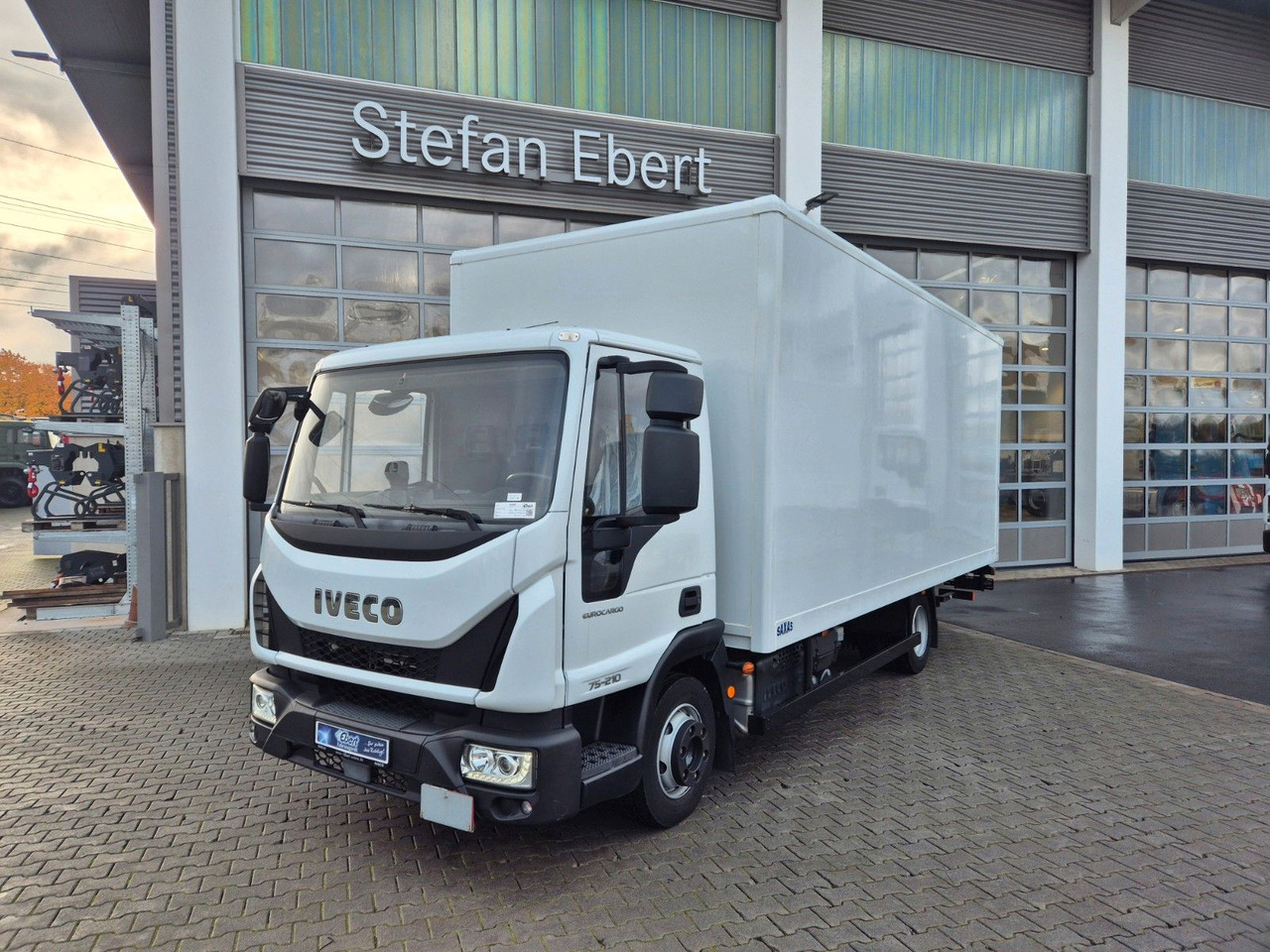 Iveco Eurocargo 75-210 Koffer LBW - Dostavno vozilo sa zatvorenim sandukom: slika 2 Iveco Eurocargo 75-210 Koffer LBW - Dostavno vozilo sa zatvorenim sandukom: slika 2
