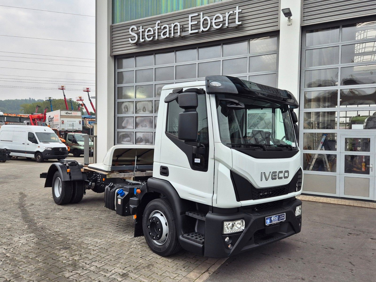 Iveco Eurocargo ML120E21/FP Spoiler Klima Xenon 3 St. - Kamion sa golom šasijom i zatvorenom kabinom: slika 3 Iveco Eurocargo ML120E21/FP Spoiler Klima Xenon 3 St. - Kamion sa golom šasijom i zatvorenom kabinom: slika 3