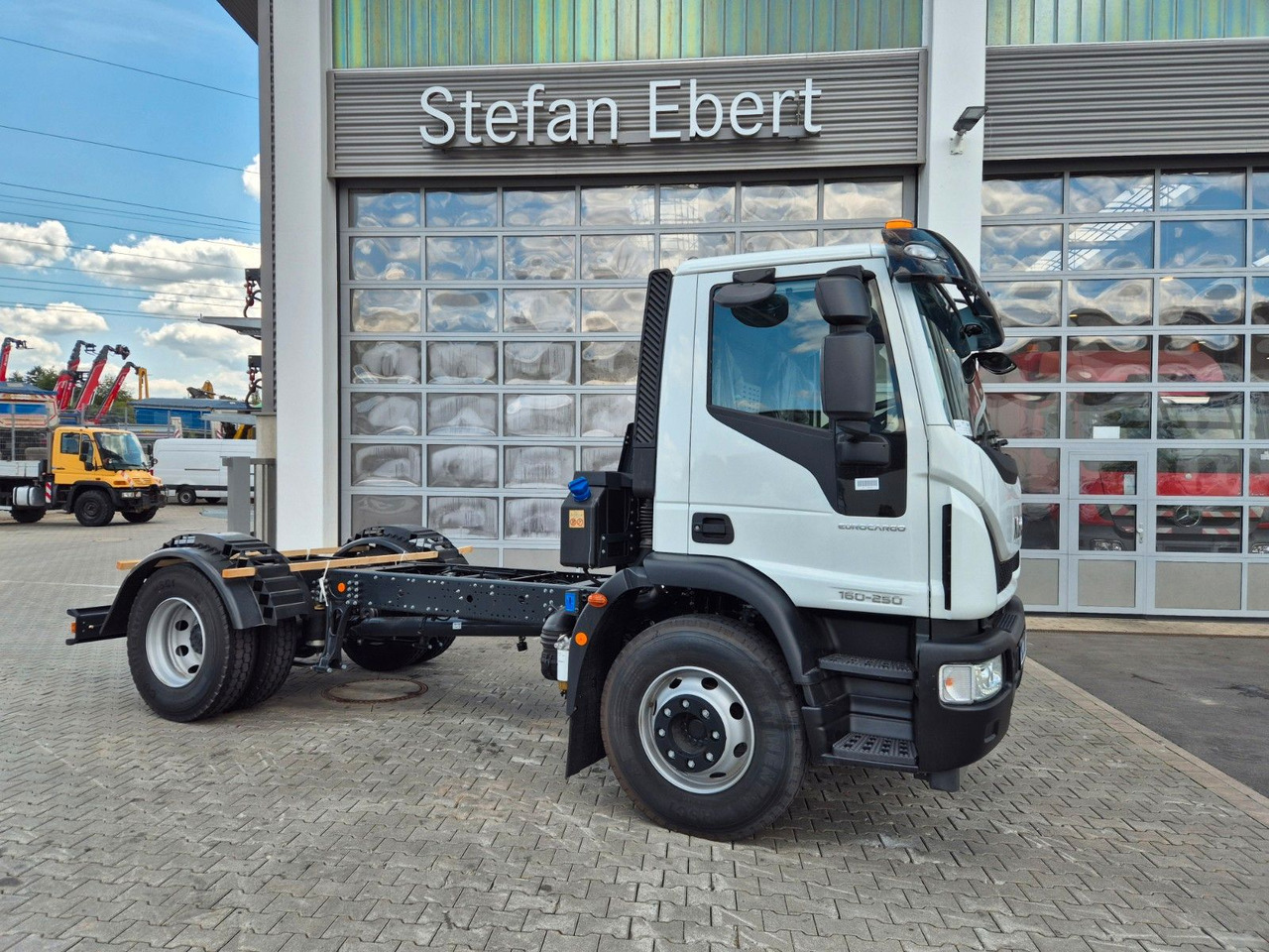 Iveco Eurocargo ML160E25/P EVI_E 4x2 RHD Rechtslenker - Autočistilica: slika 2 Iveco Eurocargo ML160E25/P EVI_E 4x2 RHD Rechtslenker - Autočistilica: slika 2