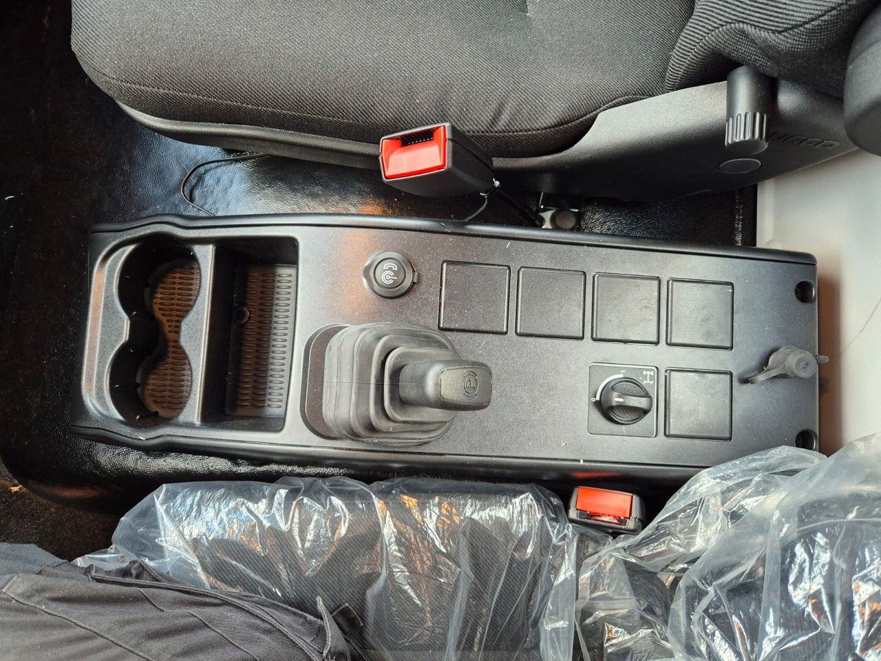 Istovarivač Iveco Eurocargo ML180E32K 4x2 Meiller AHK: slika 18
