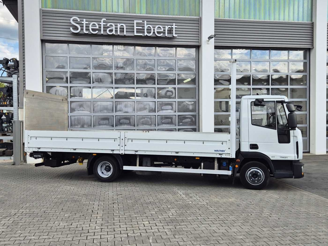 Iveco Eurocargo ML75E21/P Klima Ladebordwand 1.000kg - Dostavno vozilo s ravnom platformom: slika 5 Iveco Eurocargo ML75E21/P Klima Ladebordwand 1.000kg - Dostavno vozilo s ravnom platformom: slika 5