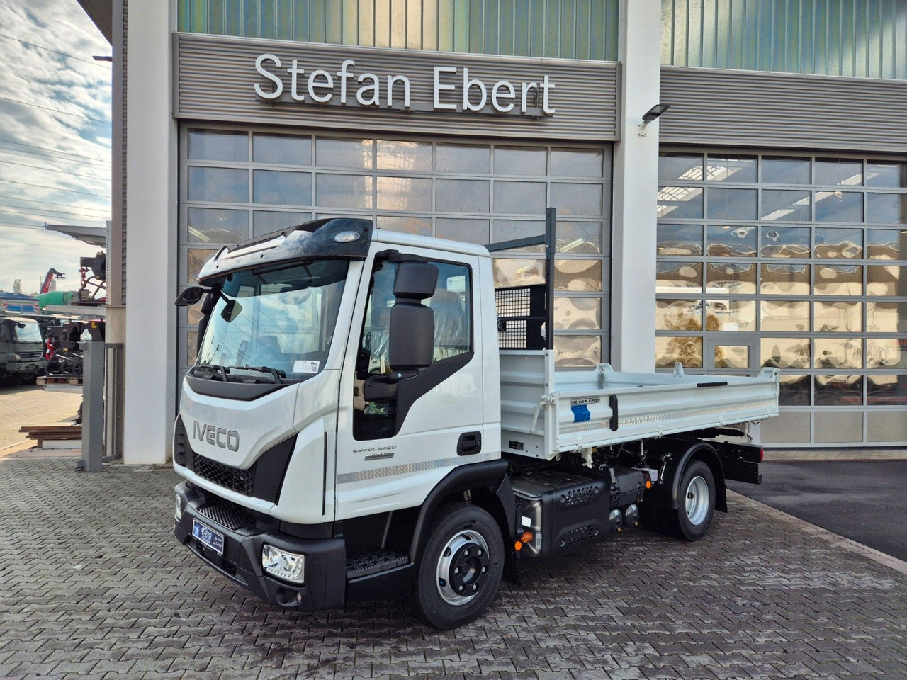 Iveco Eurocargo ML80E21 Meiller 2x AHK 3 Sitze Klima - Dostavno vozilo kiper: slika 4 Iveco Eurocargo ML80E21 Meiller 2x AHK 3 Sitze Klima - Dostavno vozilo kiper: slika 4