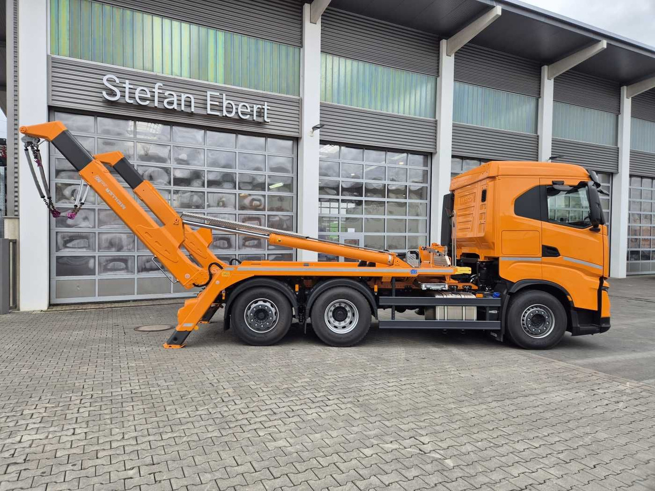 Lizing  Iveco X-Way AS280X46Y/PS ON 6x2 MEILLER  AK16 Intarder Iveco X-Way AS280X46Y/PS ON 6x2 MEILLER  AK16 Intarder: slika 6
