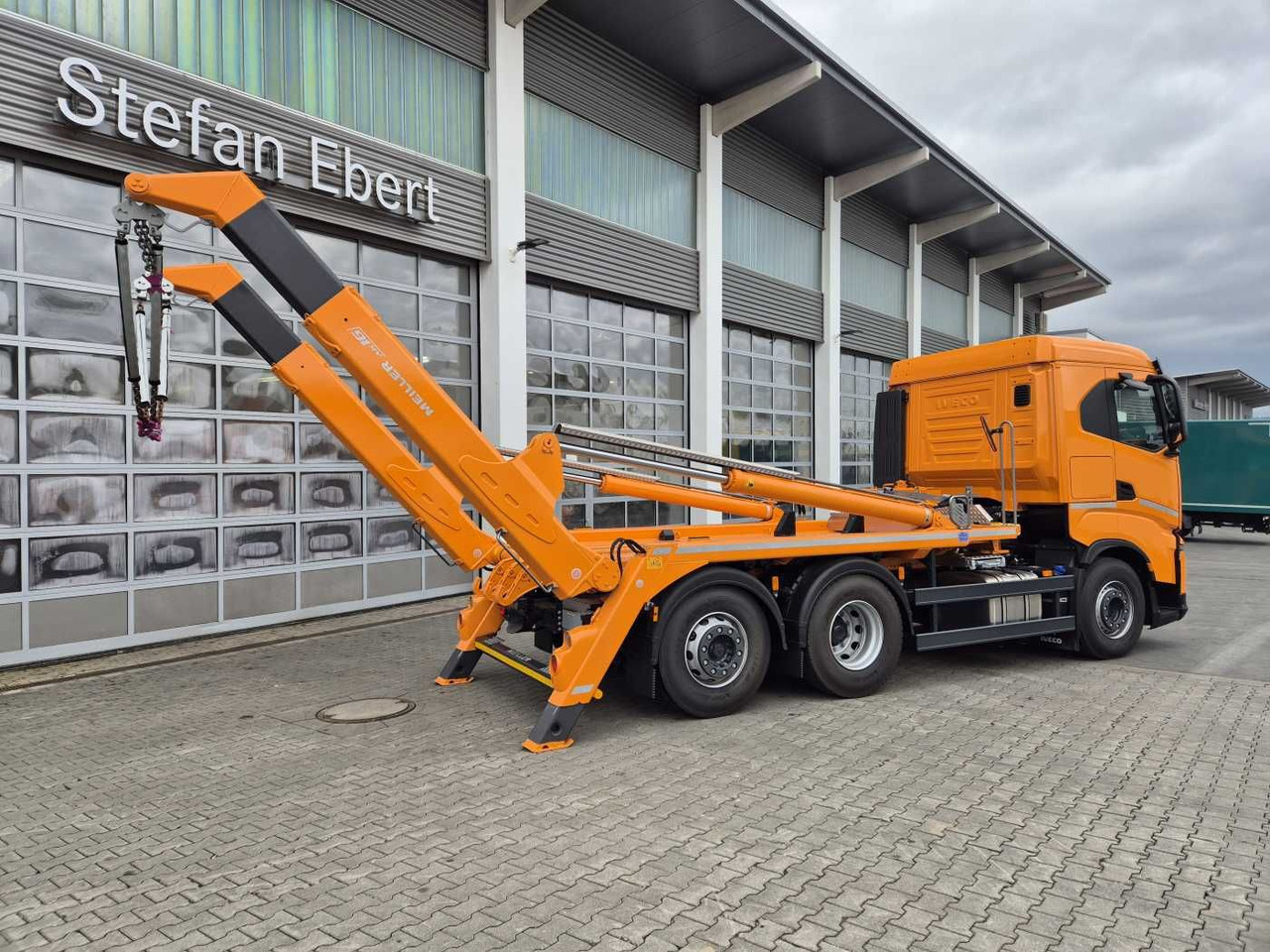 Lizing  Iveco X-Way AS280X46Y/PS ON 6x2 MEILLER  AK16 Intarder Iveco X-Way AS280X46Y/PS ON 6x2 MEILLER  AK16 Intarder: slika 9