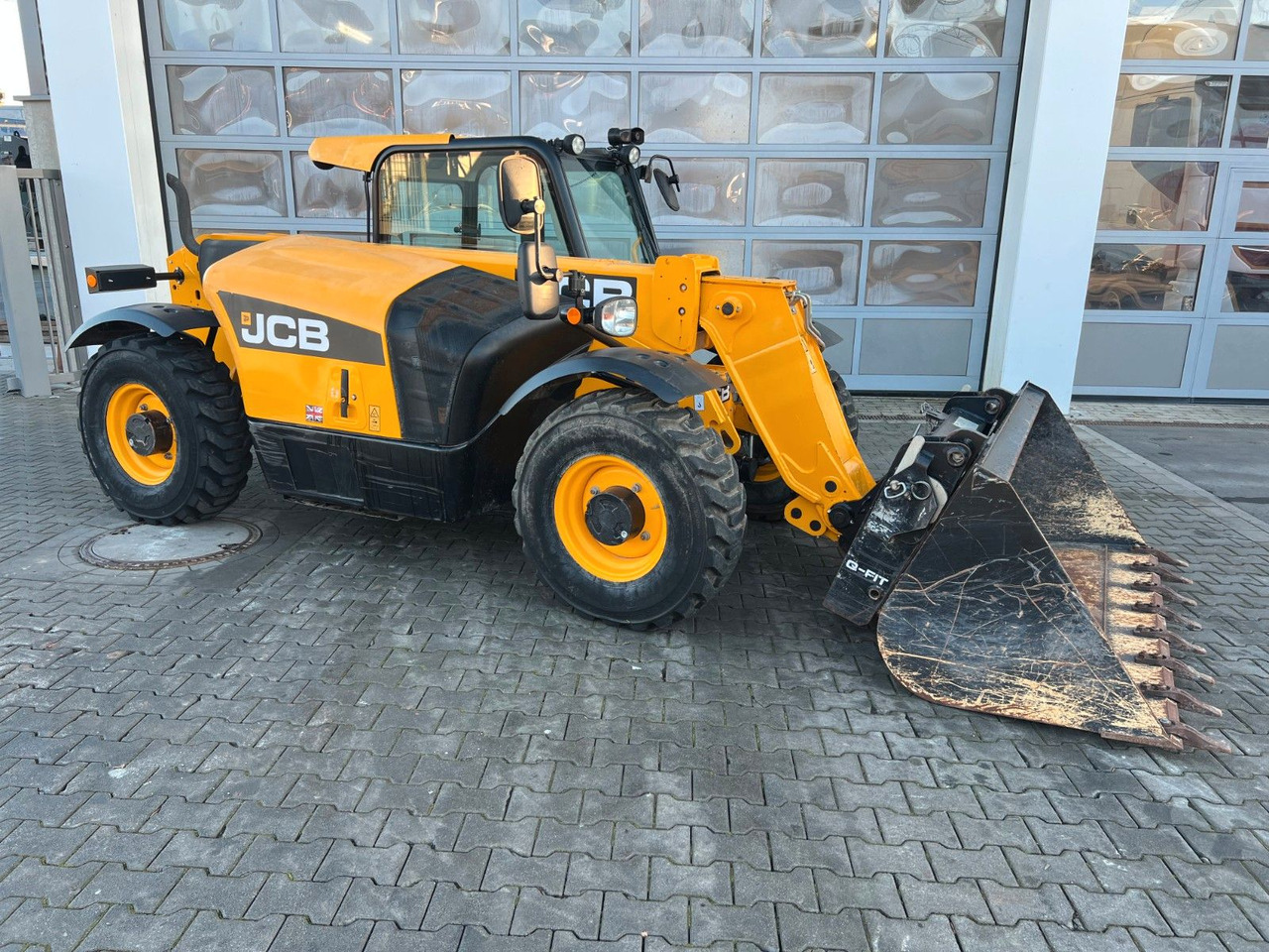 JCB 525-60 / 1.064 h / 2022 / Klima! - Utovarivač točkaš: slika 2 JCB 525-60 / 1.064 h / 2022 / Klima! - Utovarivač točkaš: slika 2