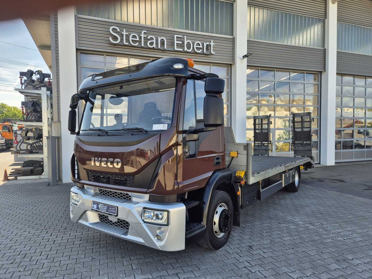 Iveco Eurocargo ML140E25/P Maschinentransporter Winde - Kamion: slika 1 Iveco Eurocargo ML140E25/P Maschinentransporter Winde - Kamion: slika 1