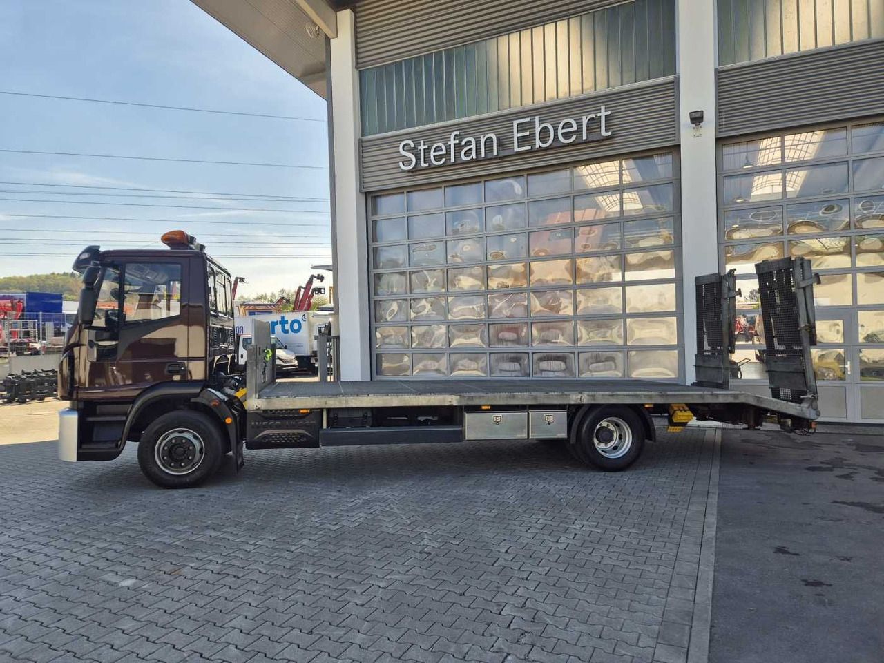 Iveco Eurocargo ML140E25/P Maschinentransporter Winde - Kamion: slika 4 Iveco Eurocargo ML140E25/P Maschinentransporter Winde - Kamion: slika 4