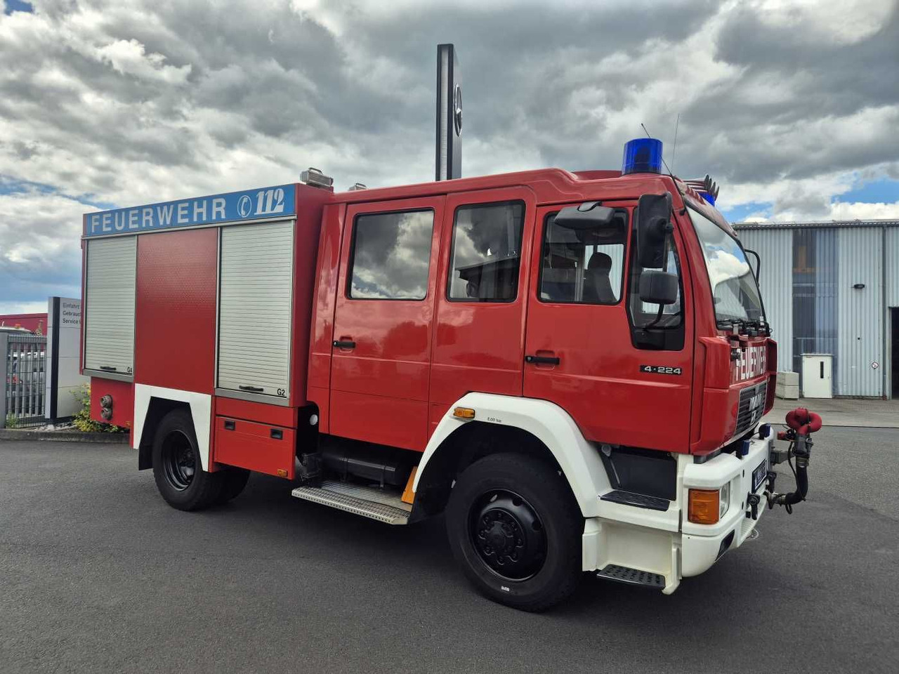 MAN 14.224 4x4 TLF 16/29 Tanklöschfahrzeug Feuerwehr - Kamion: slika 4 MAN 14.224 4x4 TLF 16/29 Tanklöschfahrzeug Feuerwehr - Kamion: slika 4