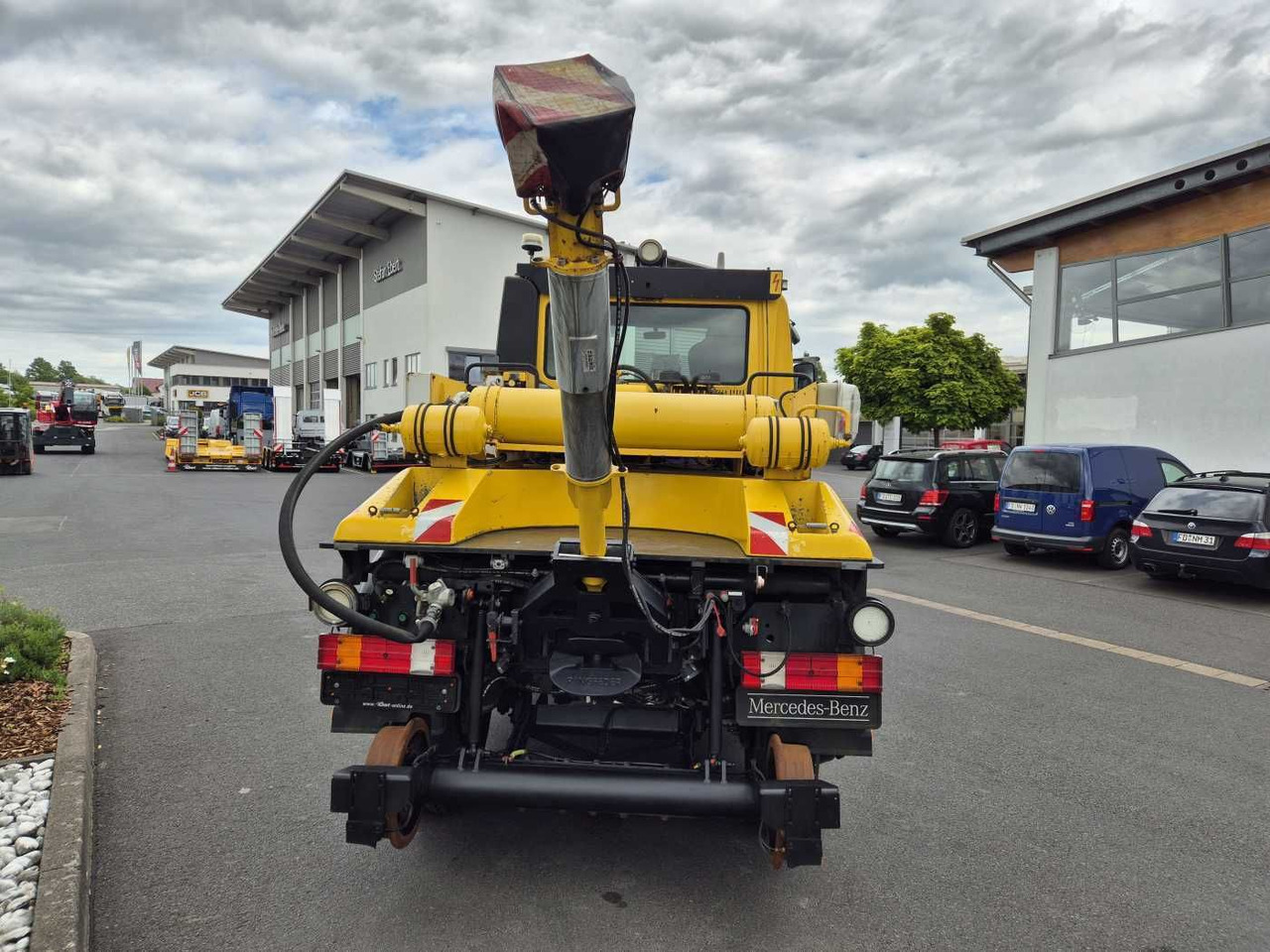 Lizing  Unimog U400 4x4 Zweiwege ZAGRO 800t/52 Achsen Funk Unimog U400 4x4 Zweiwege ZAGRO 800t/52 Achsen Funk: slika 7