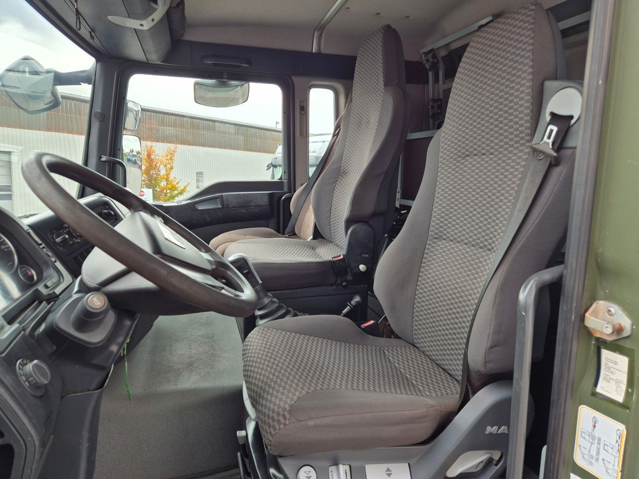 Kamion sa tovarnim sandukom MAN TGA 18.360 4x4 BB Pritsche Single Bereifung: slika 11