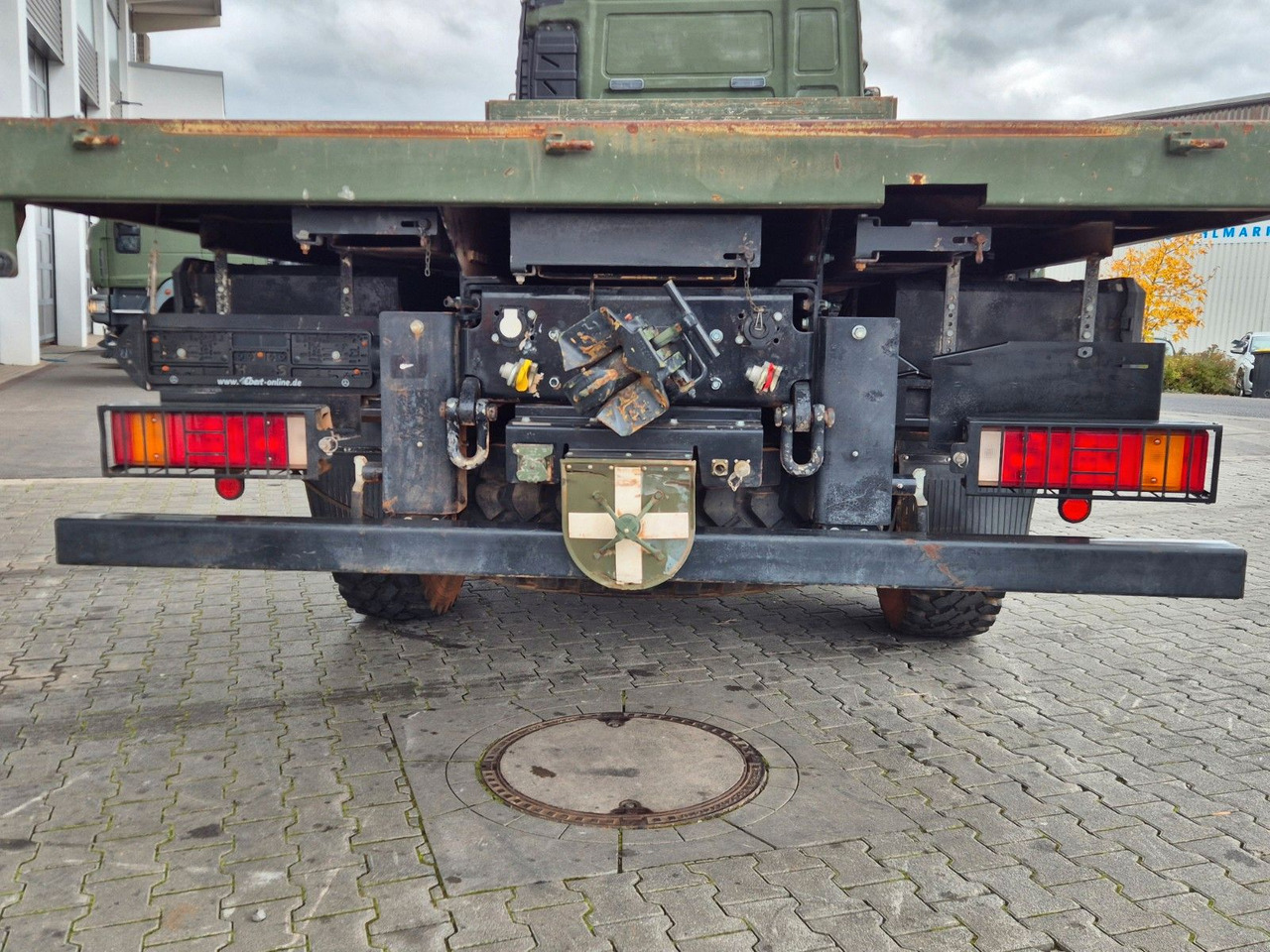 Kamion sa tovarnim sandukom MAN TGA 18.360 4x4 BB Pritsche Single Bereifung: slika 9