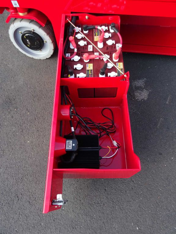 Novu Lift u obliku makaza Magni ES1212E Scherenbühne // 12m Arbeitshöhe: slika 8