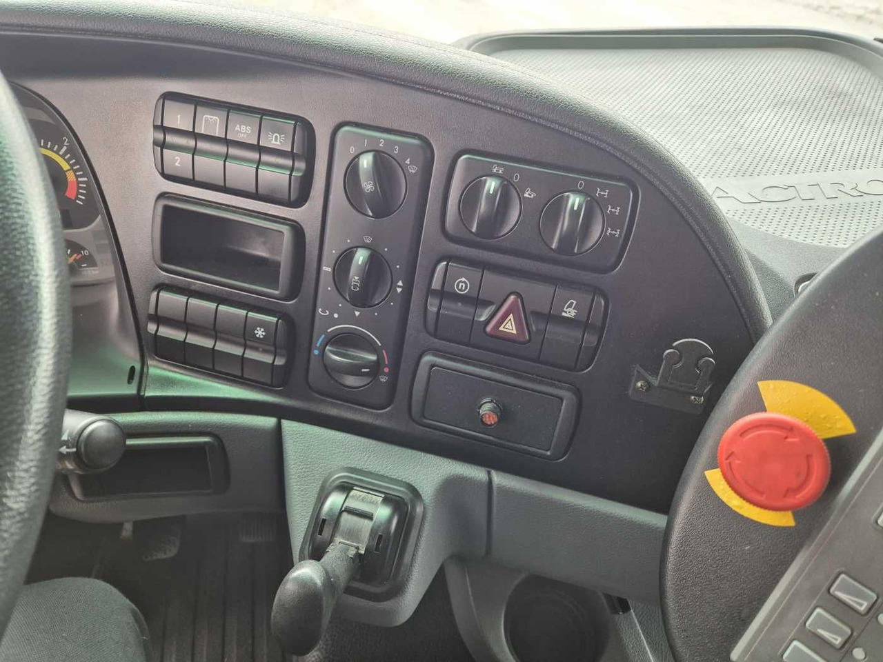 Autočistilica Mercedes-Benz Actros 2032 A 4x4 Bucher STKF 9500 Airport 30x: slika 13