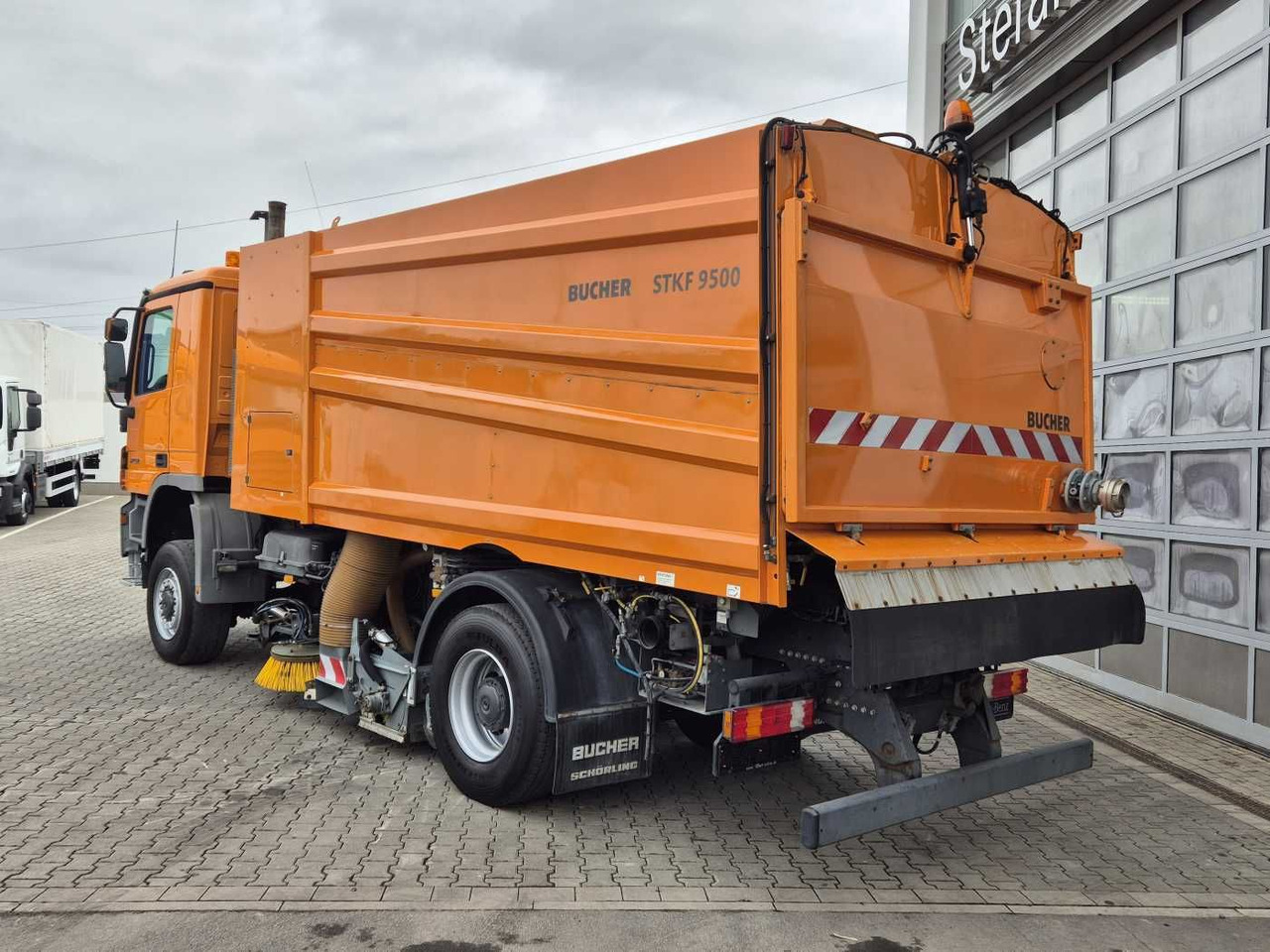 Autočistilica Mercedes-Benz Actros 2032 A 4x4 Bucher STKF 9500 Airport 30x: slika 15