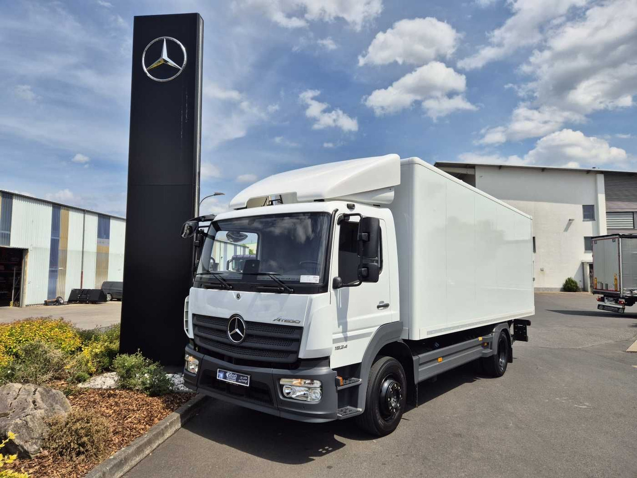 Mercedes-Benz Atego 1524 L LBW 1.500kg Standheizung Klima - Kamion sa zatvorenim sandukom: slika 1 Mercedes-Benz Atego 1524 L LBW 1.500kg Standheizung Klima - Kamion sa zatvorenim sandukom: slika 1