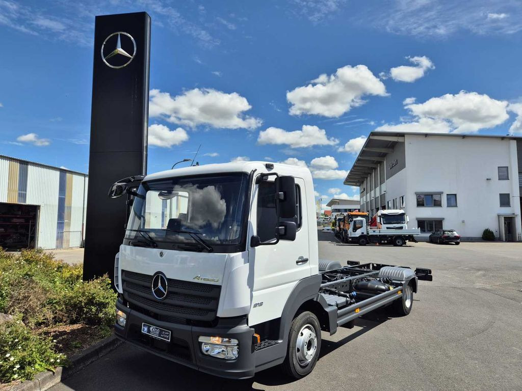Mercedes-Benz Atego 818 L Fahrgestell, 6 Stück vorhanden Mercedes-Benz Atego 818 L Fahrgestell, 2 Stück vorhanden - Kamion sa golom šasijom i zatvorenom kabinom: slika 1 Mercedes-Benz Atego 818 L Fahrgestell, 6 Stück vorhanden Mercedes-Benz Atego 818 L Fahrgestell, 2 Stück vorhanden - Kamion sa golom šasijom i zatvorenom kabinom: slika 1