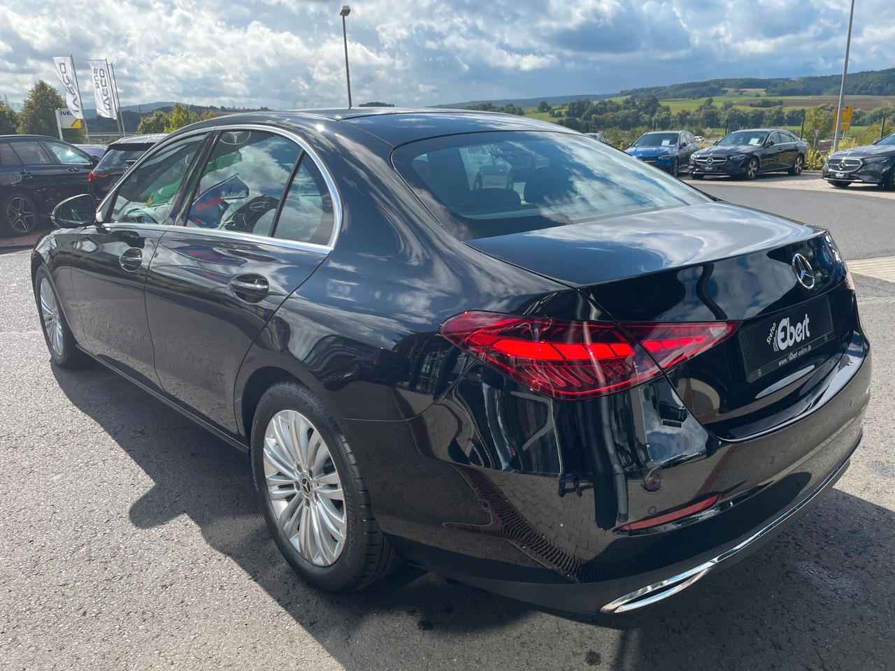 Mercedes-Benz C 200 d AVANTGARDE 360°+TOTW+Carplay+Ambiente - Limuzina: slika 3 Mercedes-Benz C 200 d AVANTGARDE 360°+TOTW+Carplay+Ambiente - Limuzina: slika 3