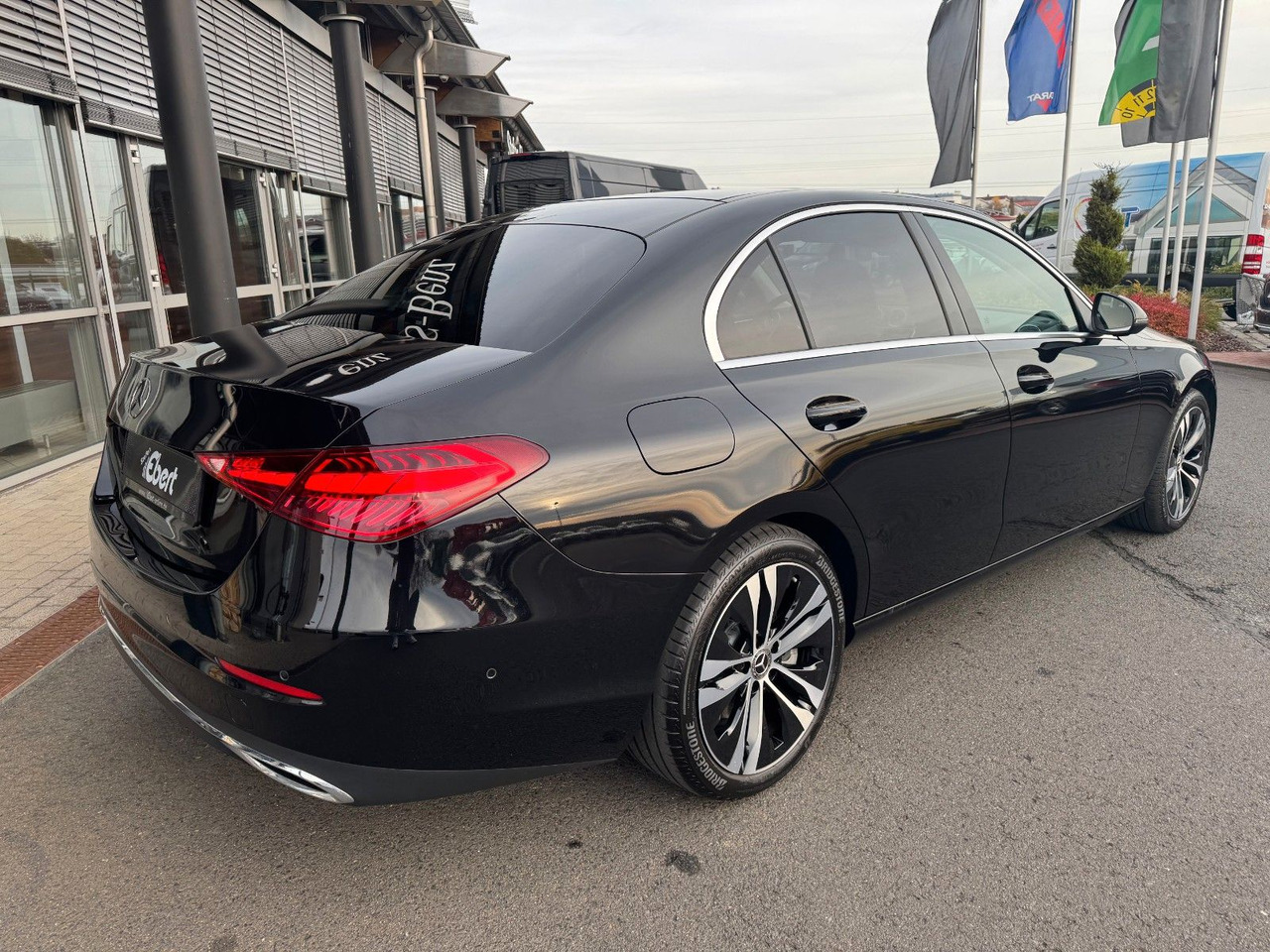 Mercedes-Benz C 220d Avantgarde+Pano+HUD+RFK+TotW+AmbiPrem - Limuzina: slika 5 Mercedes-Benz C 220d Avantgarde+Pano+HUD+RFK+TotW+AmbiPrem - Limuzina: slika 5