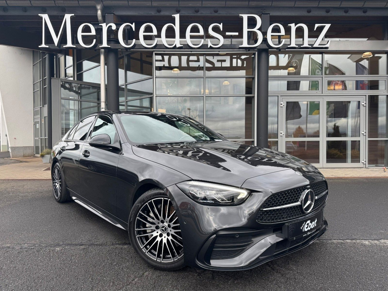 Mercedes-Benz C 300d AMG+AHK+RFK+Ambiente+Night+SportfahrW - Limuzina: slika 1 Mercedes-Benz C 300d AMG+AHK+RFK+Ambiente+Night+SportfahrW - Limuzina: slika 1