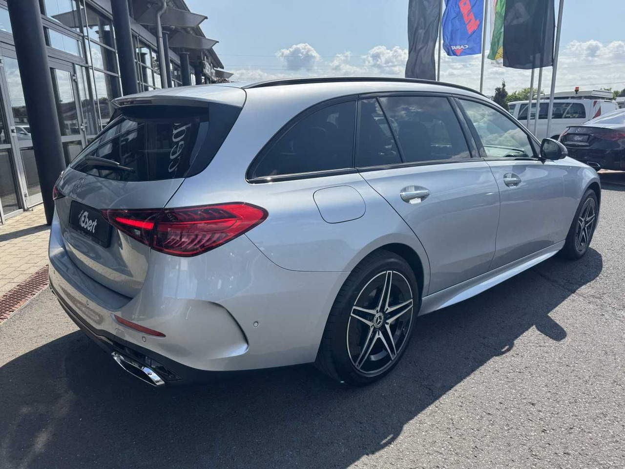 Mercedes-Benz C 300de AMG+Pano+Burm+HUD+360+Digital+VOLL - Automobil: slika 4 Mercedes-Benz C 300de AMG+Pano+Burm+HUD+360+Digital+VOLL - Automobil: slika 4