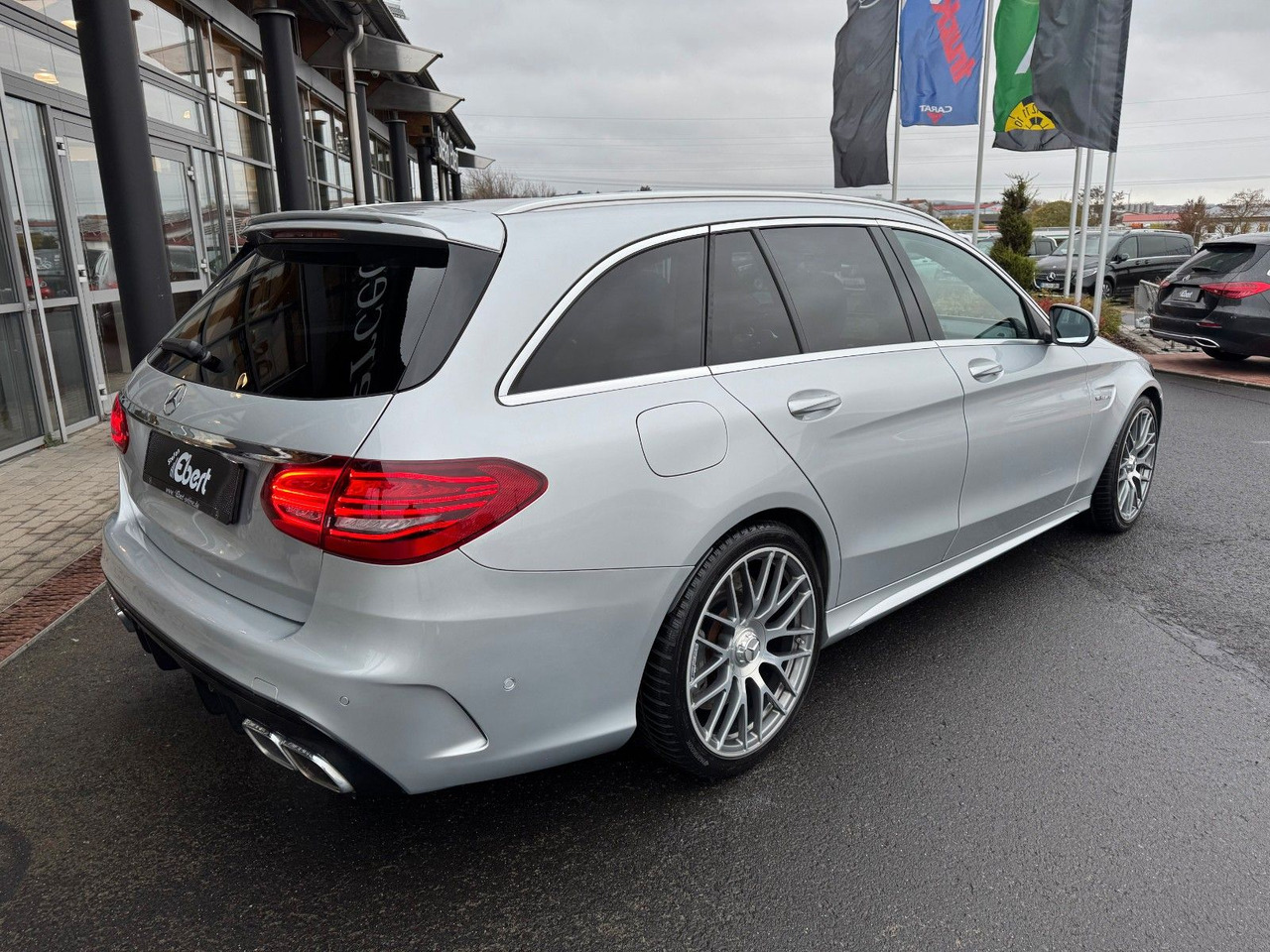 Mercedes-Benz C 63 AMG T Pano+Burmester+Distr+Memory+RFK - Karavan: slika 5 Mercedes-Benz C 63 AMG T Pano+Burmester+Distr+Memory+RFK - Karavan: slika 5