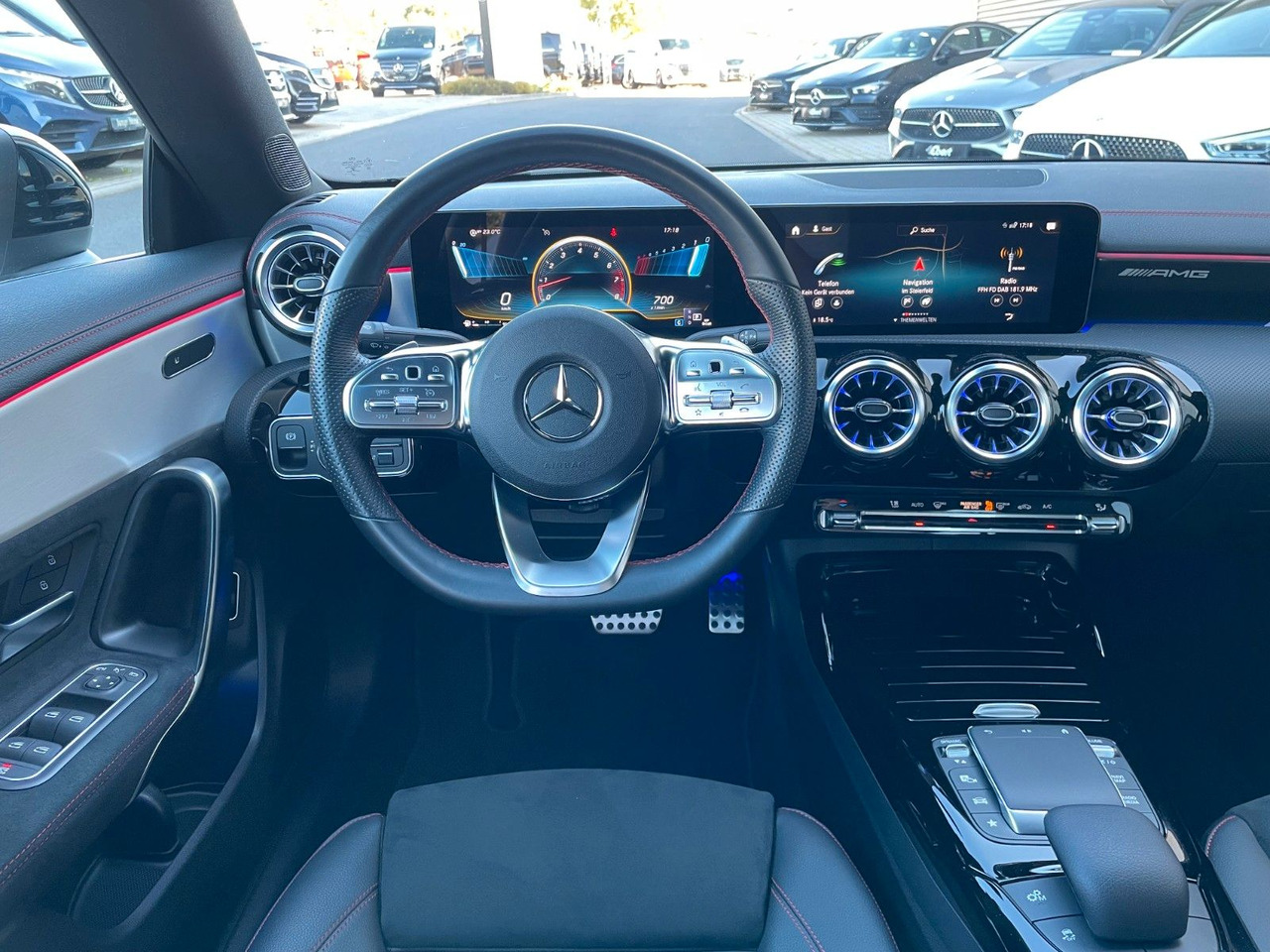 Coupe Mercedes-Benz CLA 35 AMG Aero+TotW+R-Kamera+Ambiente: slika 13