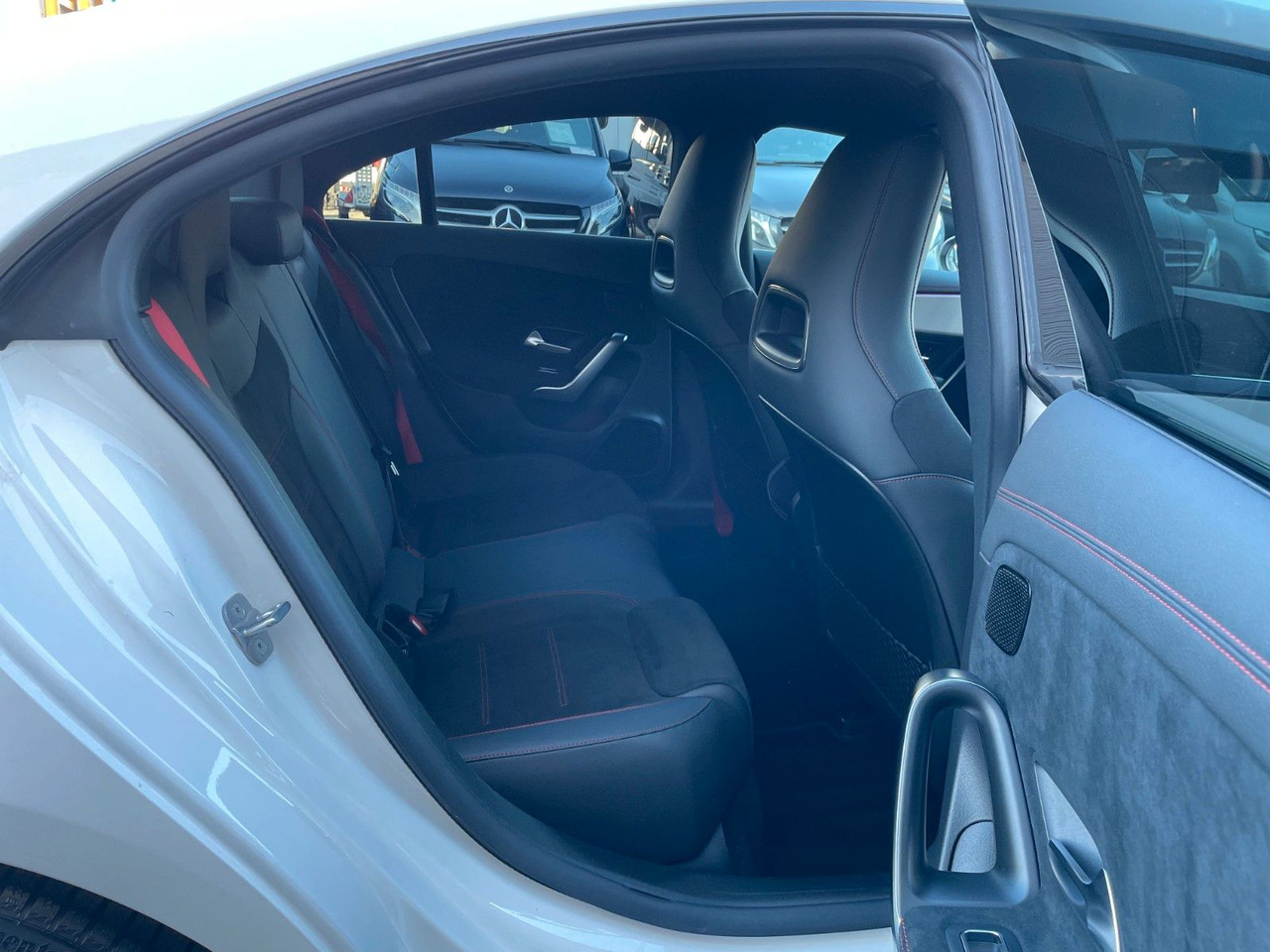Coupe Mercedes-Benz CLA 35 AMG Aero+TotW+R-Kamera+Ambiente: slika 7