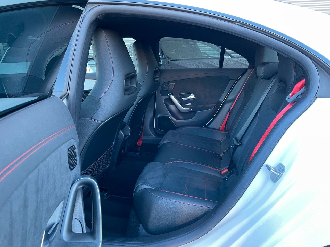 Coupe Mercedes-Benz CLA 35 AMG Aero+TotW+R-Kamera+Ambiente: slika 9