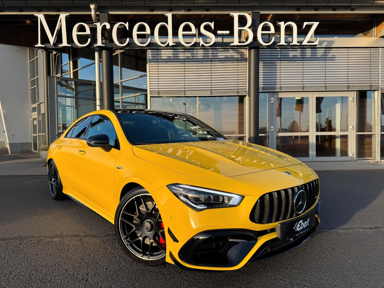 Mercedes-Benz CLA 45 AMG+Aerodynamic+Pano+Burm+Multikontur+ - Coupe: slika 1 Mercedes-Benz CLA 45 AMG+Aerodynamic+Pano+Burm+Multikontur+ - Coupe: slika 1