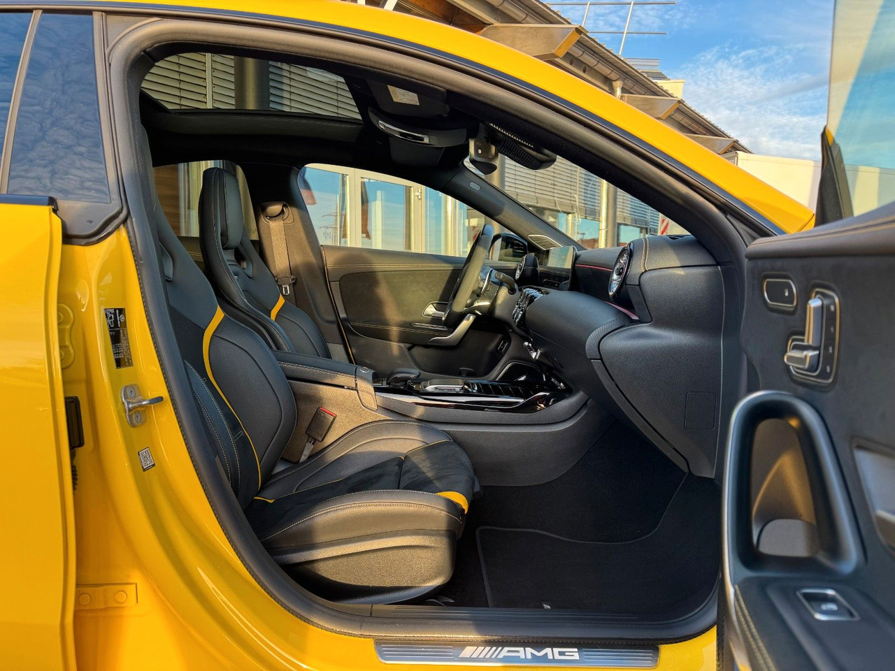 Coupe Mercedes-Benz CLA 45 AMG+Aerodynamic+Pano+Burm+Multikontur+: slika 6