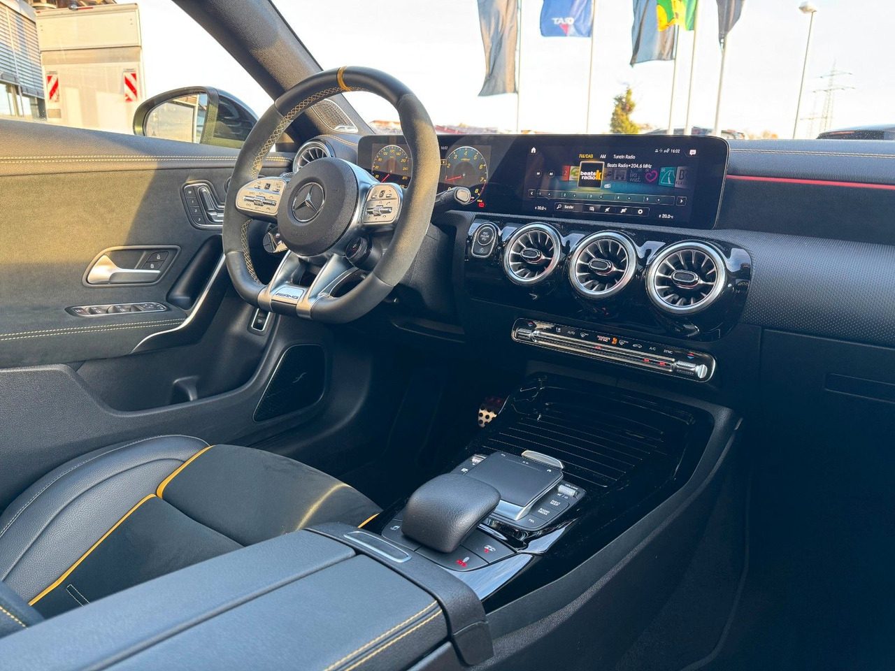 Coupe Mercedes-Benz CLA 45 AMG+Aerodynamic+Pano+Burm+Multikontur+: slika 17