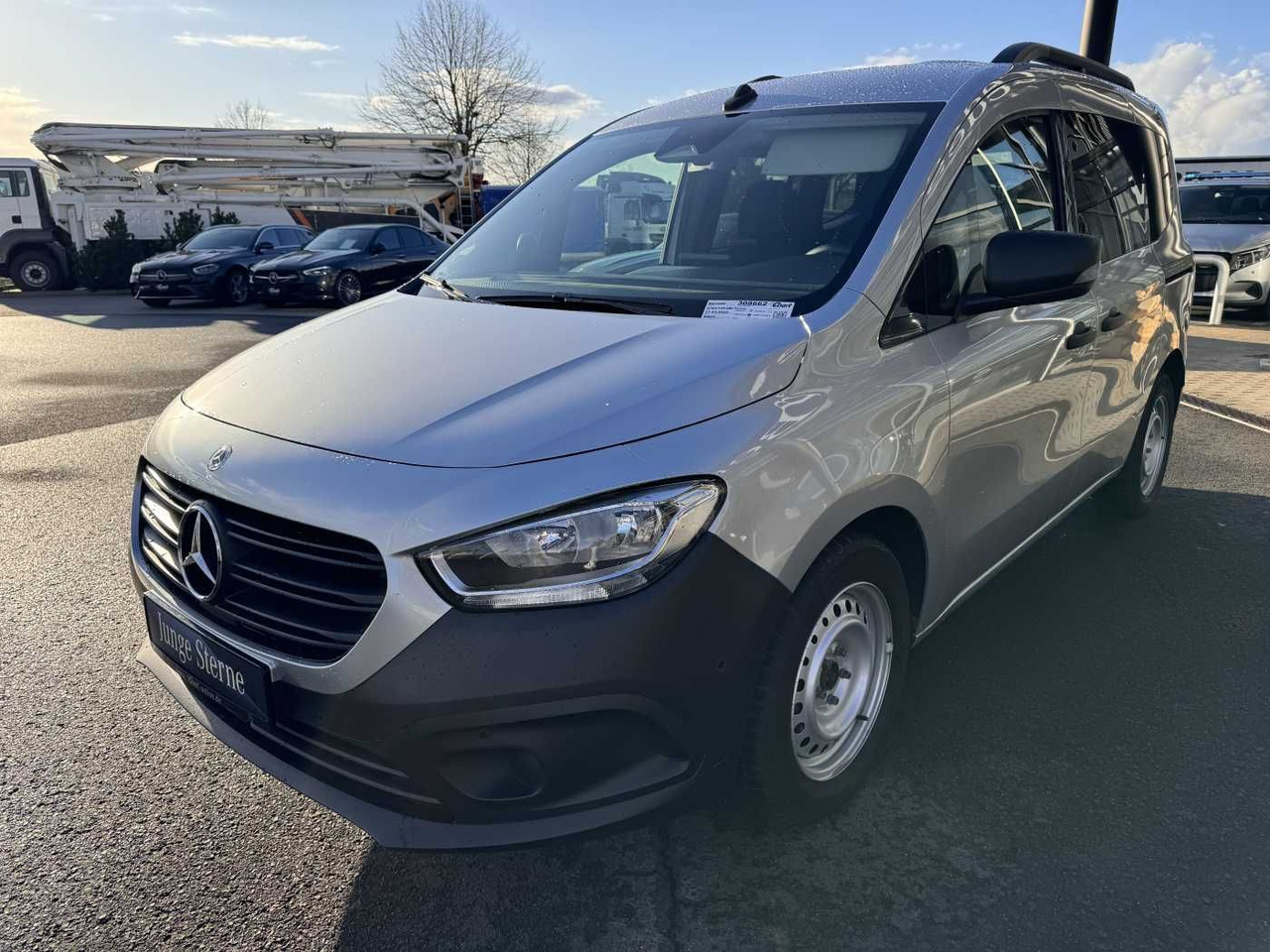 Mercedes-Benz Citan 110 CDI Tourer Klima AHK Kamera MBUX Tempo - Putnički kombi: slika 3 Mercedes-Benz Citan 110 CDI Tourer Klima AHK Kamera MBUX Tempo - Putnički kombi: slika 3