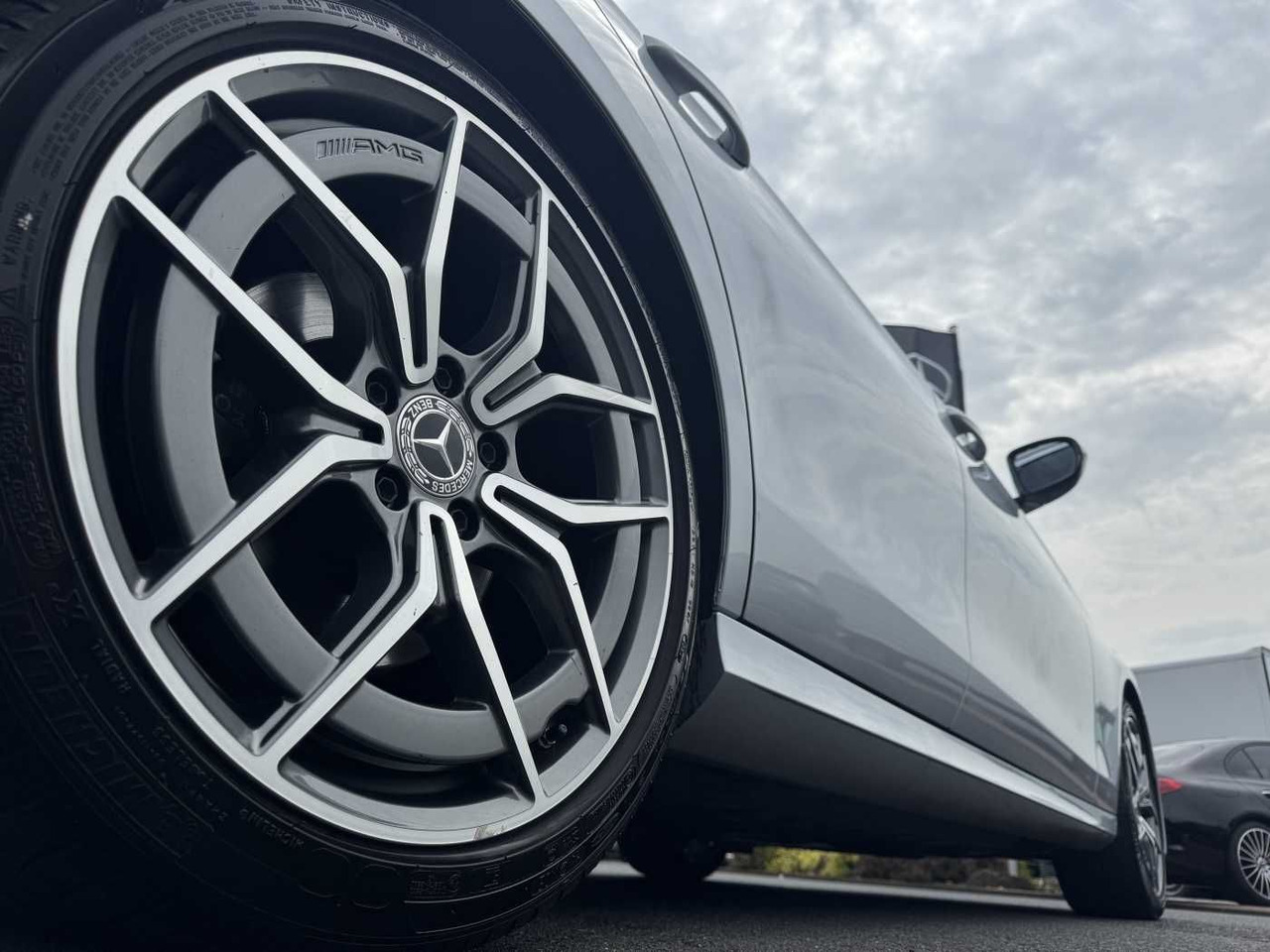 Mercedes-Benz E 220d T AMG+AHK+ESD+RKamera+TotW+ Ambiente - Automobil: slika 5 Mercedes-Benz E 220d T AMG+AHK+ESD+RKamera+TotW+ Ambiente - Automobil: slika 5