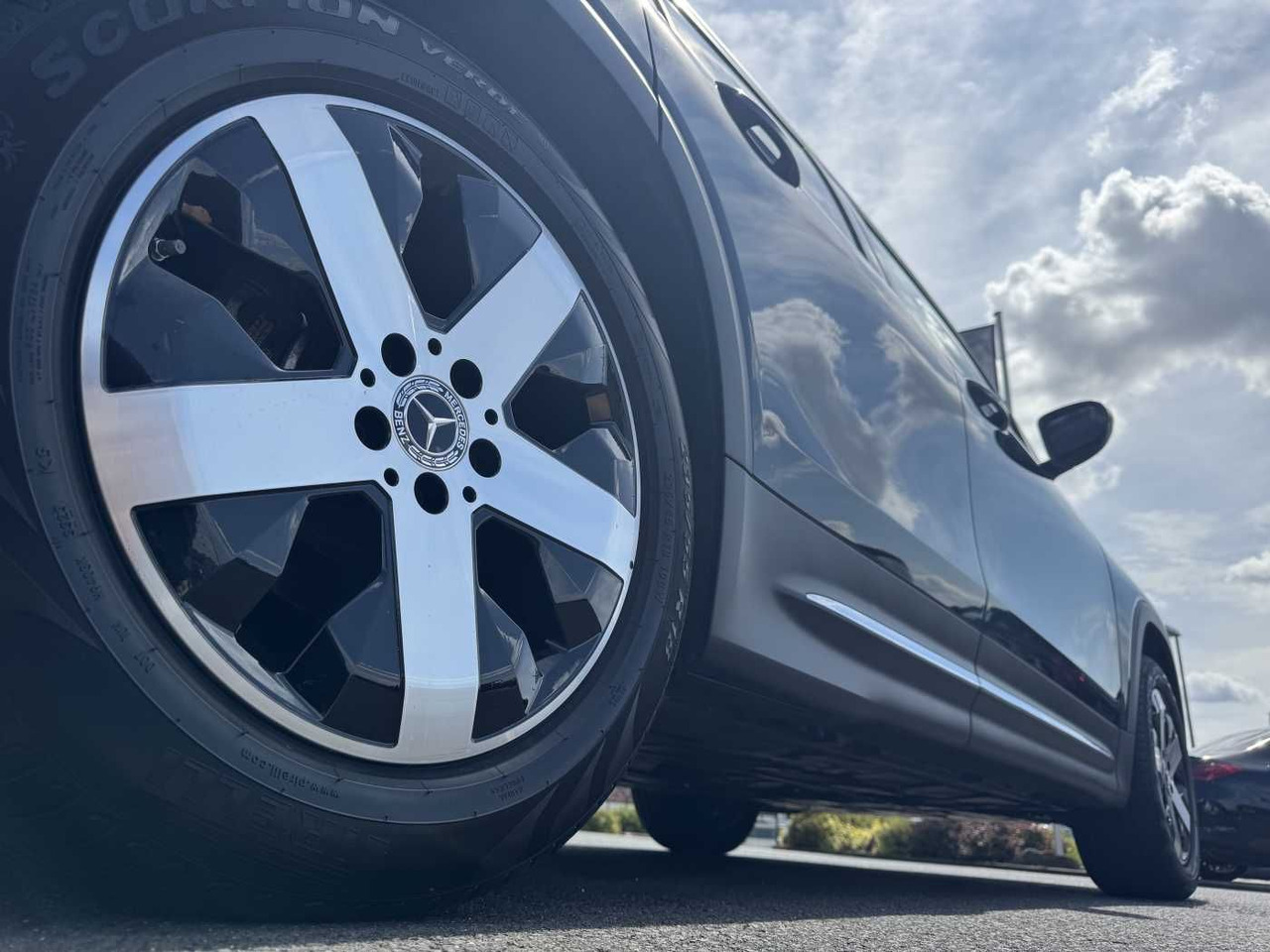 Mercedes-Benz GLB 180 Progressive+AHK+RKamera+LED+ IHC+DAB - SUV: slika 5 Mercedes-Benz GLB 180 Progressive+AHK+RKamera+LED+ IHC+DAB - SUV: slika 5