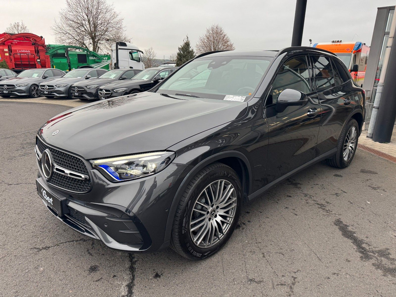 Mercedes-Benz GLC 220d 4M AMG+AHK+Burm+STH+360+Night - SUV: slika 2 Mercedes-Benz GLC 220d 4M AMG+AHK+Burm+STH+360+Night - SUV: slika 2