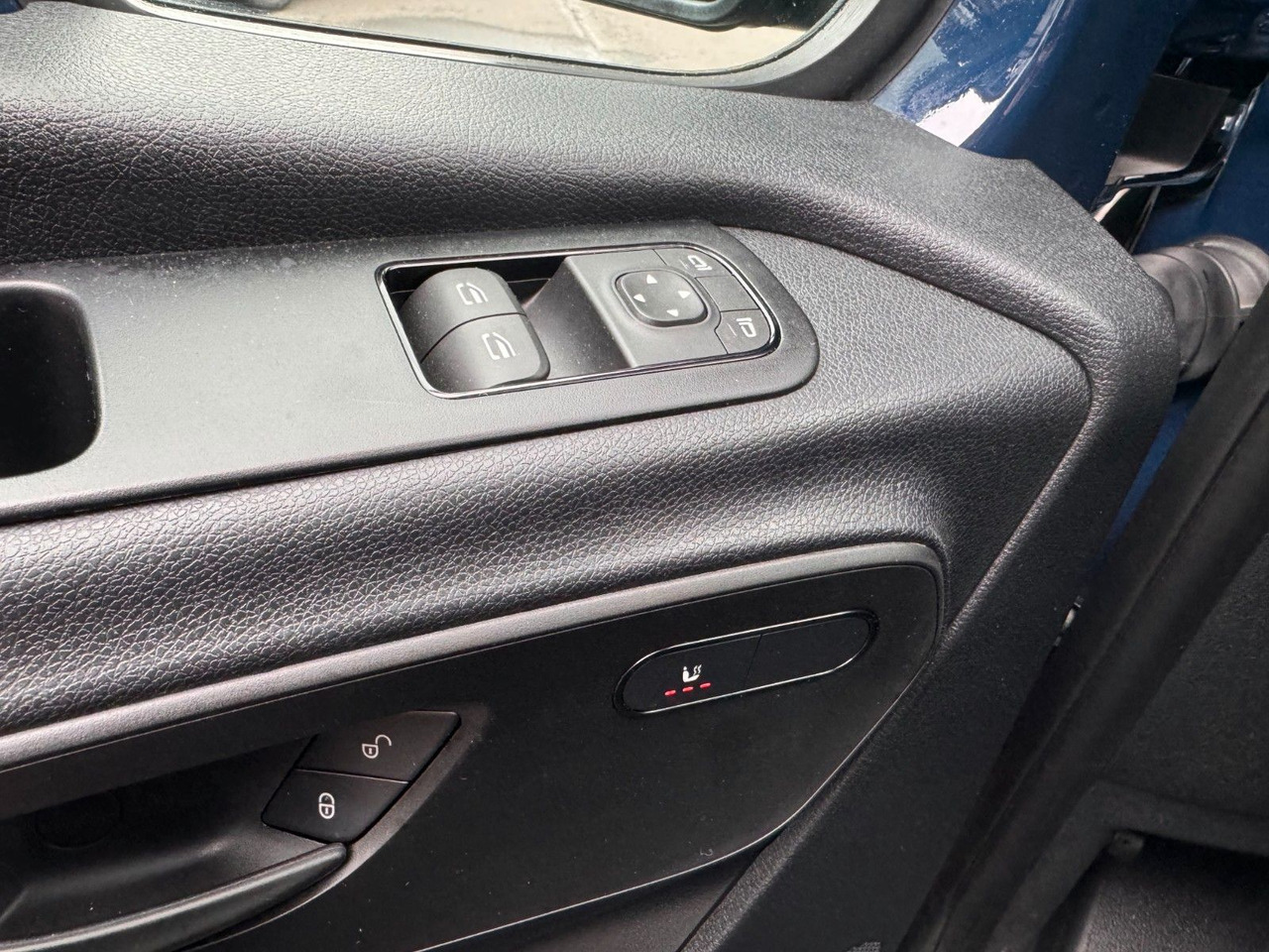 Dostavno vozilo sa ceradom, Dostavno vozilo sa duplom kabinom Mercedes-Benz Sprinter 215 CDI DoKa 9G Klima AHK SHZ: slika 13 Dostavno vozilo sa ceradom, Dostavno vozilo sa duplom kabinom Mercedes-Benz Sprinter 215 CDI DoKa 9G Klima AHK SHZ: slika 13