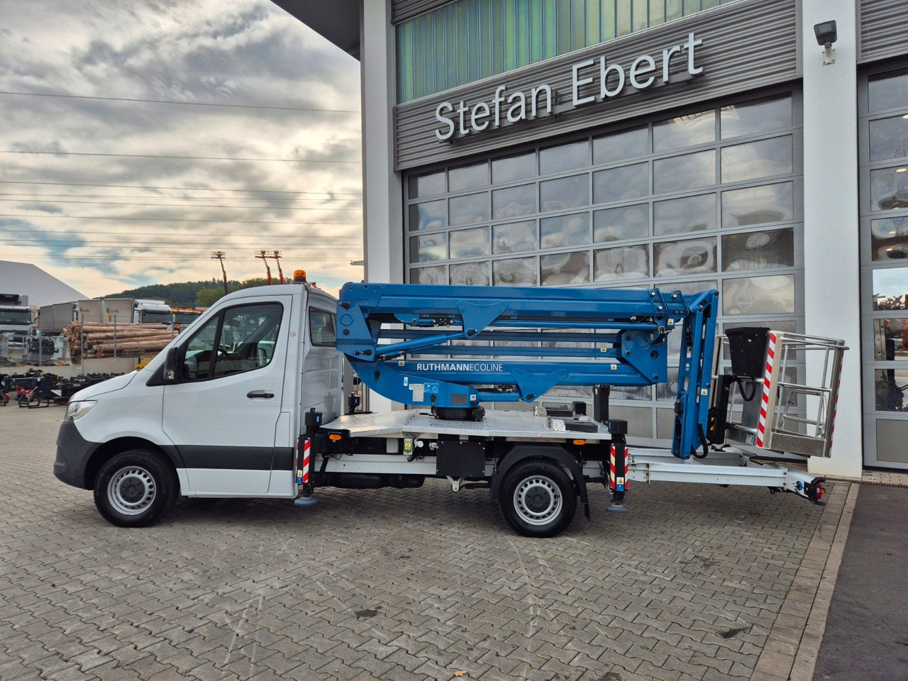 Mercedes-Benz Sprinter 314CDI Hubsteiger Ruthmann EcolineRS200 - Vazdušna platforma montirana na kamion: slika 3 Mercedes-Benz Sprinter 314CDI Hubsteiger Ruthmann EcolineRS200 - Vazdušna platforma montirana na kamion: slika 3