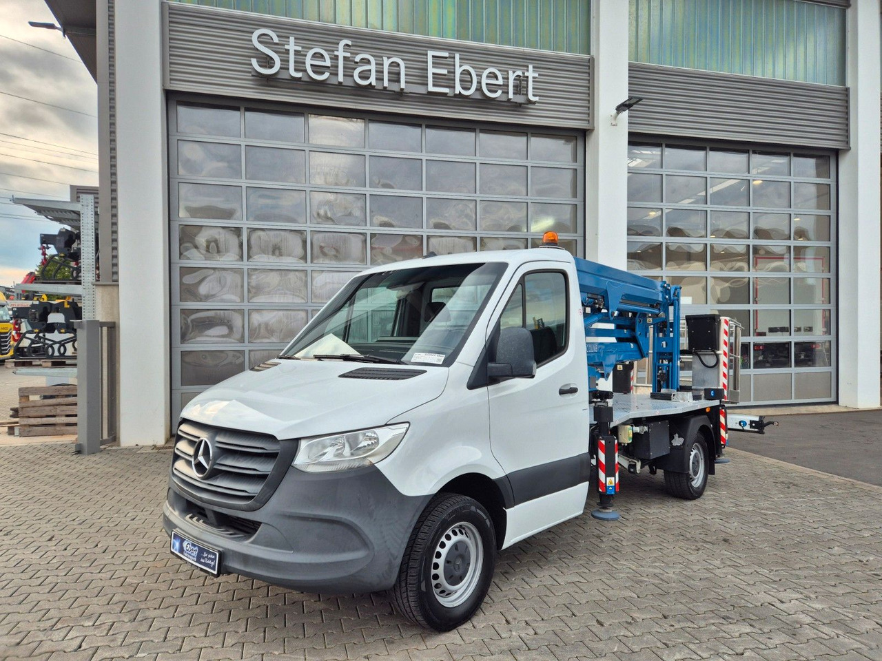 Mercedes-Benz Sprinter 314CDI Hubsteiger Ruthmann EcolineRS200 - Vazdušna platforma montirana na kamion: slika 1 Mercedes-Benz Sprinter 314CDI Hubsteiger Ruthmann EcolineRS200 - Vazdušna platforma montirana na kamion: slika 1