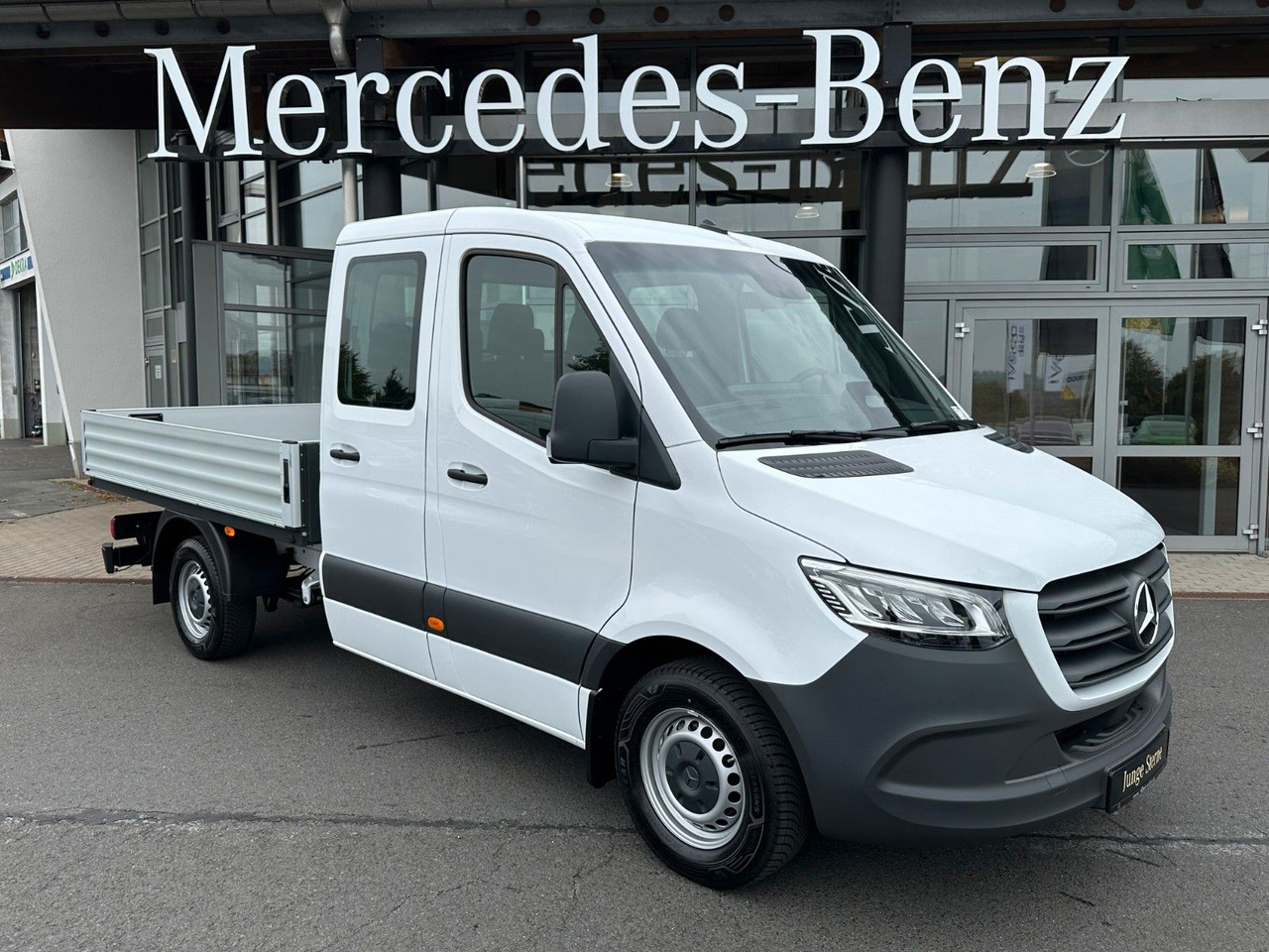 Mercedes-Benz Sprinter 317 CDI 3665 9G DoKa AHK Klima - Dostavno vozilo s ravnom platformom, Dostavno vozilo sa duplom kabinom: slika 1 Mercedes-Benz Sprinter 317 CDI 3665 9G DoKa AHK Klima - Dostavno vozilo s ravnom platformom, Dostavno vozilo sa duplom kabinom: slika 1