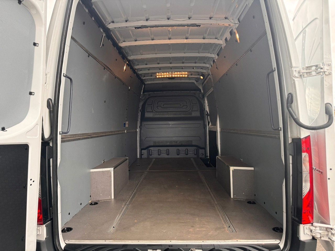 Mercedes-Benz Sprinter 317 CDI 4325 Klima 360 Schwing SHZ - Furgon: slika 5 Mercedes-Benz Sprinter 317 CDI 4325 Klima 360 Schwing SHZ - Furgon: slika 5