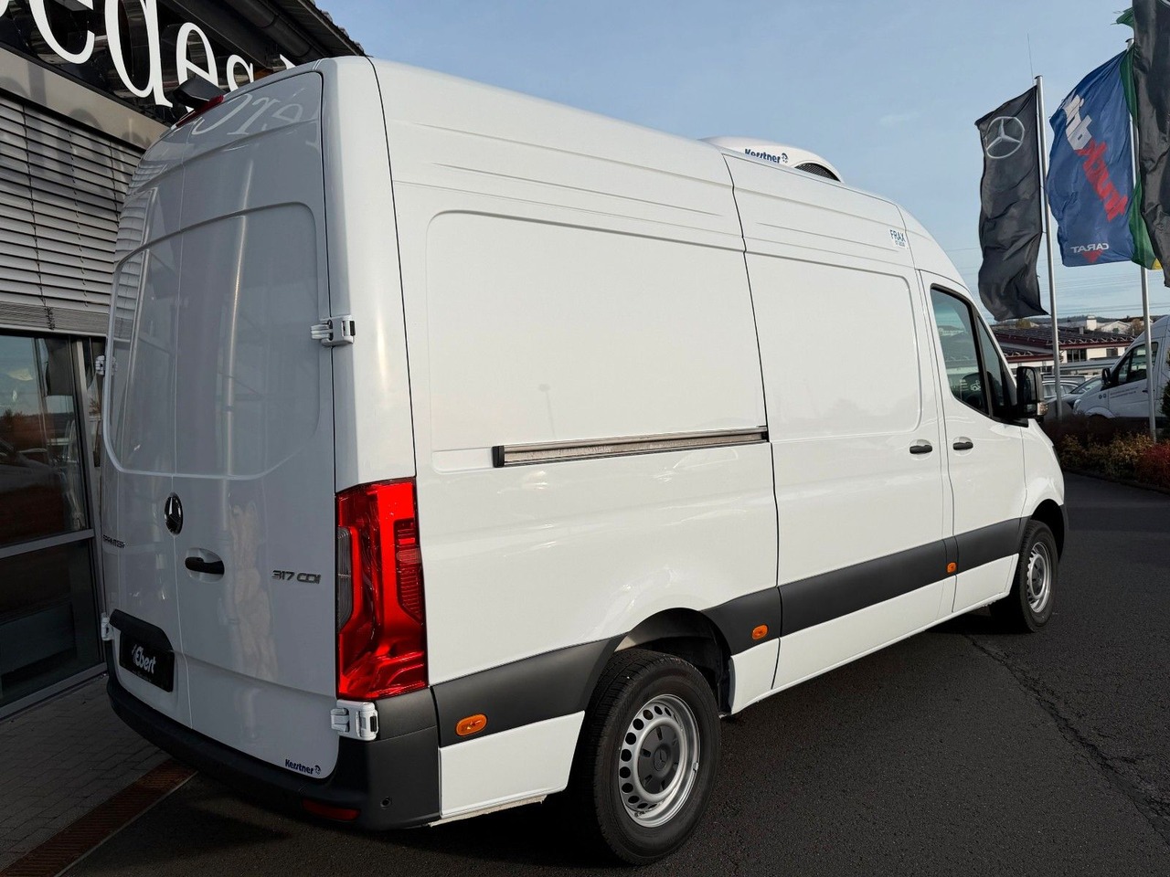 Mercedes-Benz Sprinter 317 CDI Frischdienst Fahr-/Standkühlung - Dostavno vozilo hladnjača: slika 4 Mercedes-Benz Sprinter 317 CDI Frischdienst Fahr-/Standkühlung - Dostavno vozilo hladnjača: slika 4