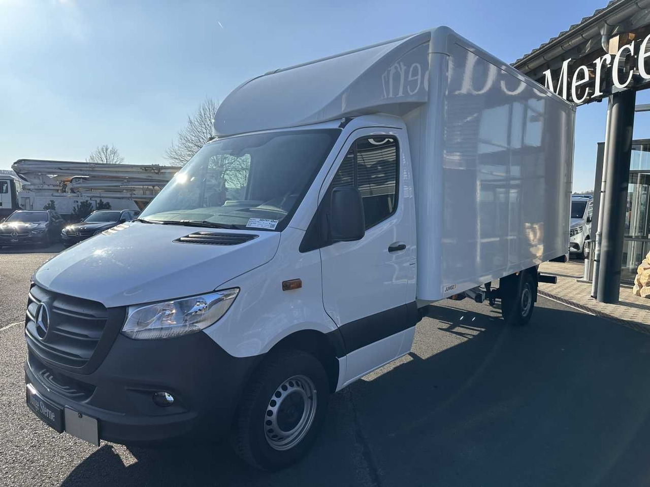 Mercedes-Benz Sprinter 317 CDI Koffer LBW Klima Kamera SHZ - Dostavno vozilo sa zatvorenim sandukom: slika 3 Mercedes-Benz Sprinter 317 CDI Koffer LBW Klima Kamera SHZ - Dostavno vozilo sa zatvorenim sandukom: slika 3