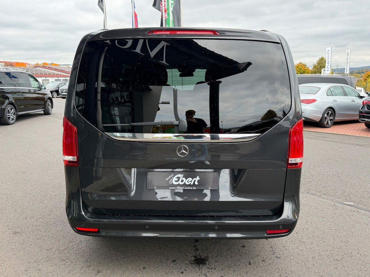 Mercedes-Benz V 250 AVANTGARDE ED AHK Tisch 6Sitze - Putnički kombi: slika 5 Mercedes-Benz V 250 AVANTGARDE ED AHK Tisch 6Sitze - Putnički kombi: slika 5