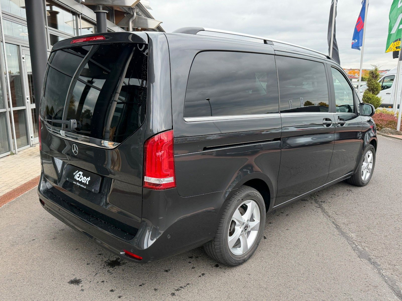 Mercedes-Benz V 250 AVANTGARDE ED AHK Tisch 6Sitze - Karavan: slika 4 Mercedes-Benz V 250 AVANTGARDE ED AHK Tisch 6Sitze - Karavan: slika 4