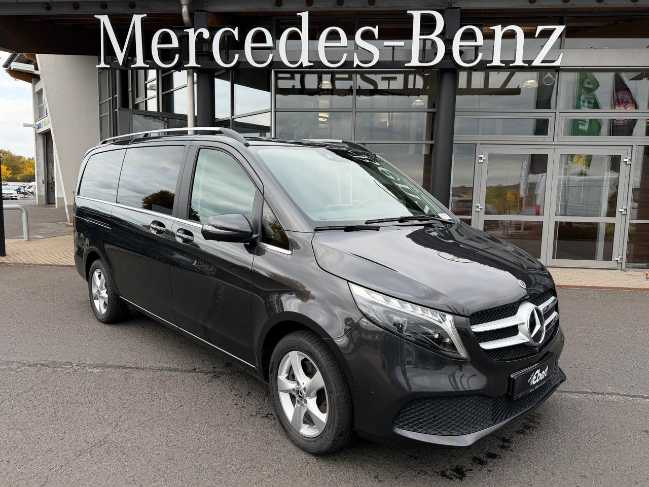 Mercedes-Benz V 250 AVANTGARDE ED AHK Tisch 6Sitze - Karavan: slika 1 Mercedes-Benz V 250 AVANTGARDE ED AHK Tisch 6Sitze - Karavan: slika 1